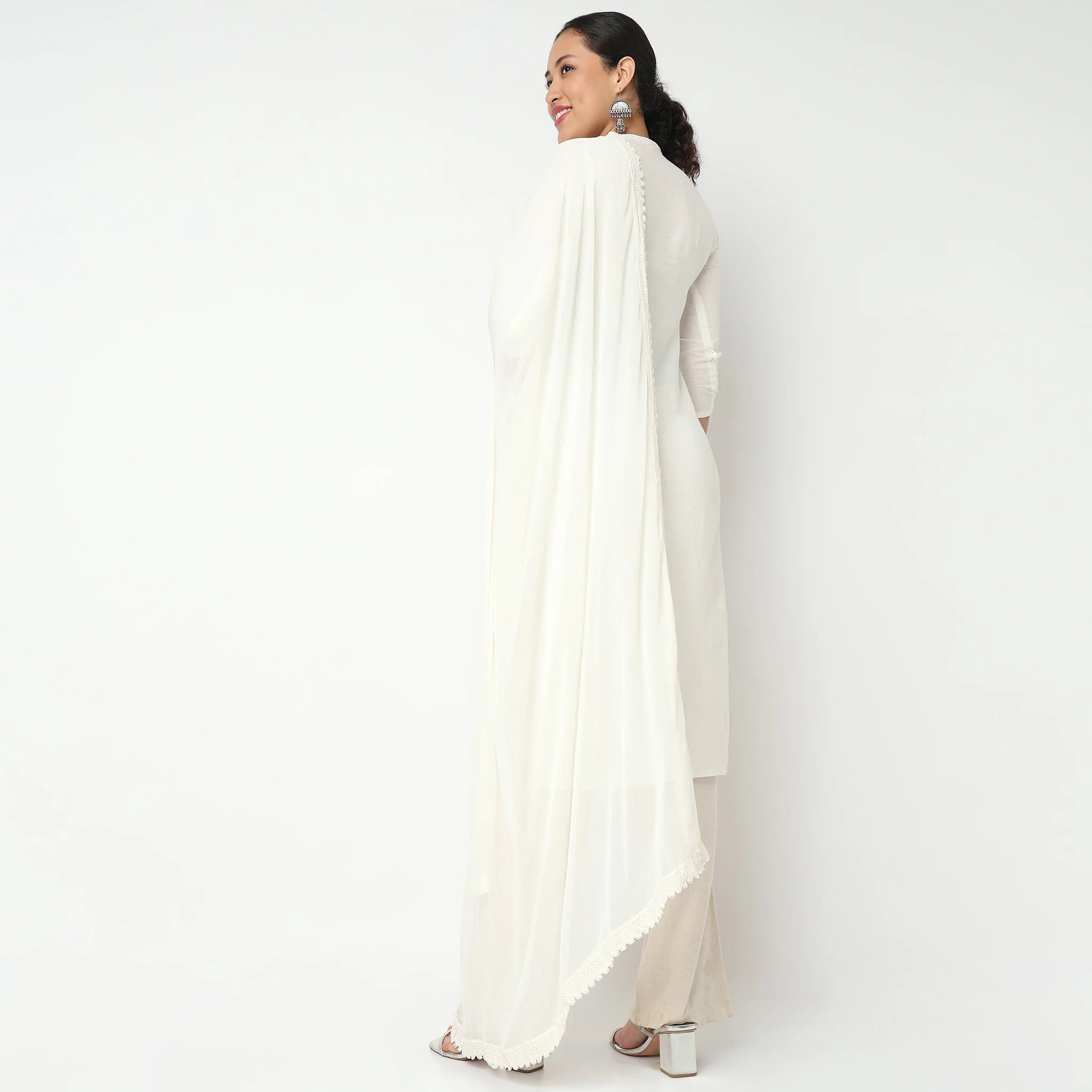 4 Side Lace Chiffon Dupatta - Image 5