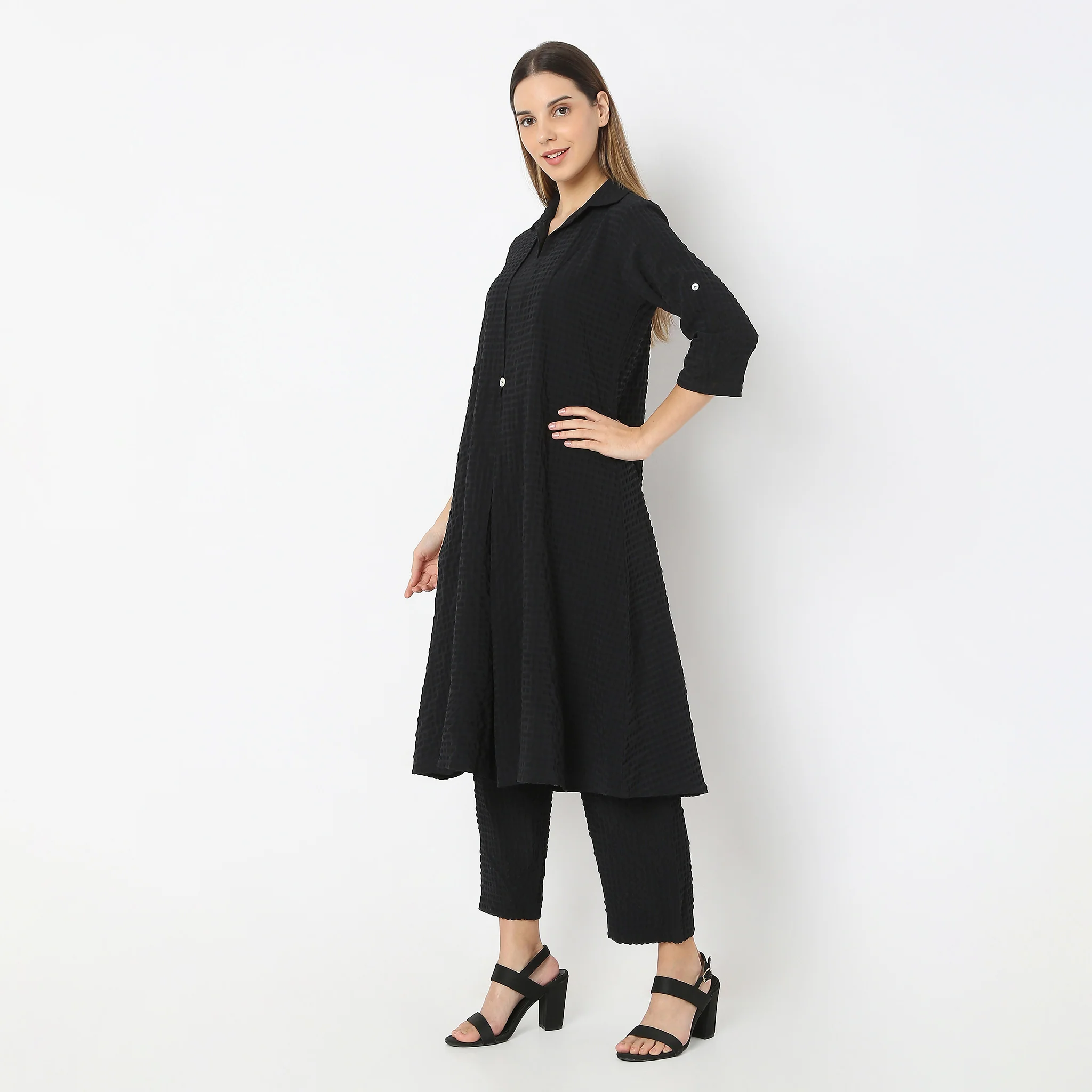 A-Line Centre Box Pleat Kurta With Short Collar And Pant Set - Image 5