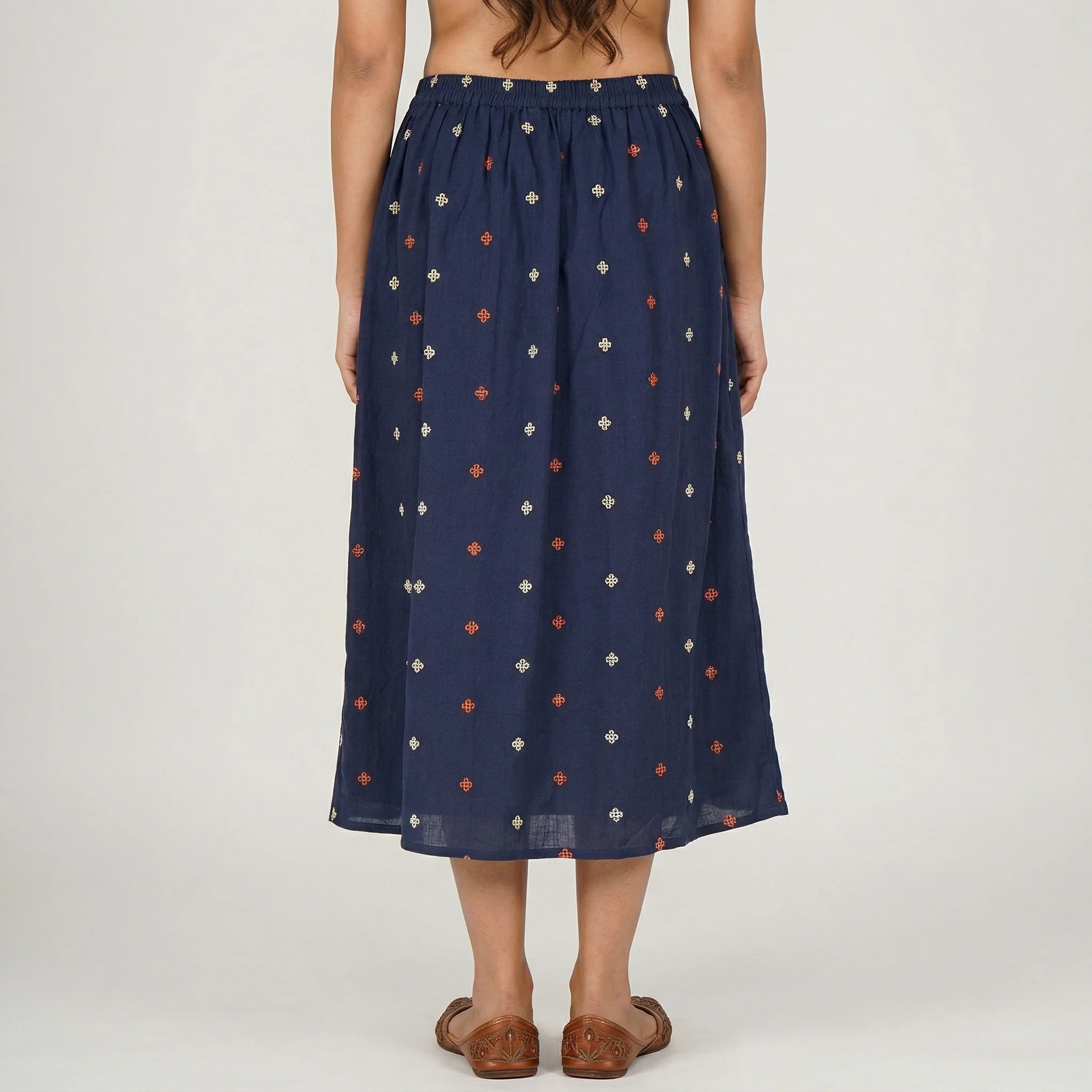 A-Line High Rise Slit Skirt - Image 3