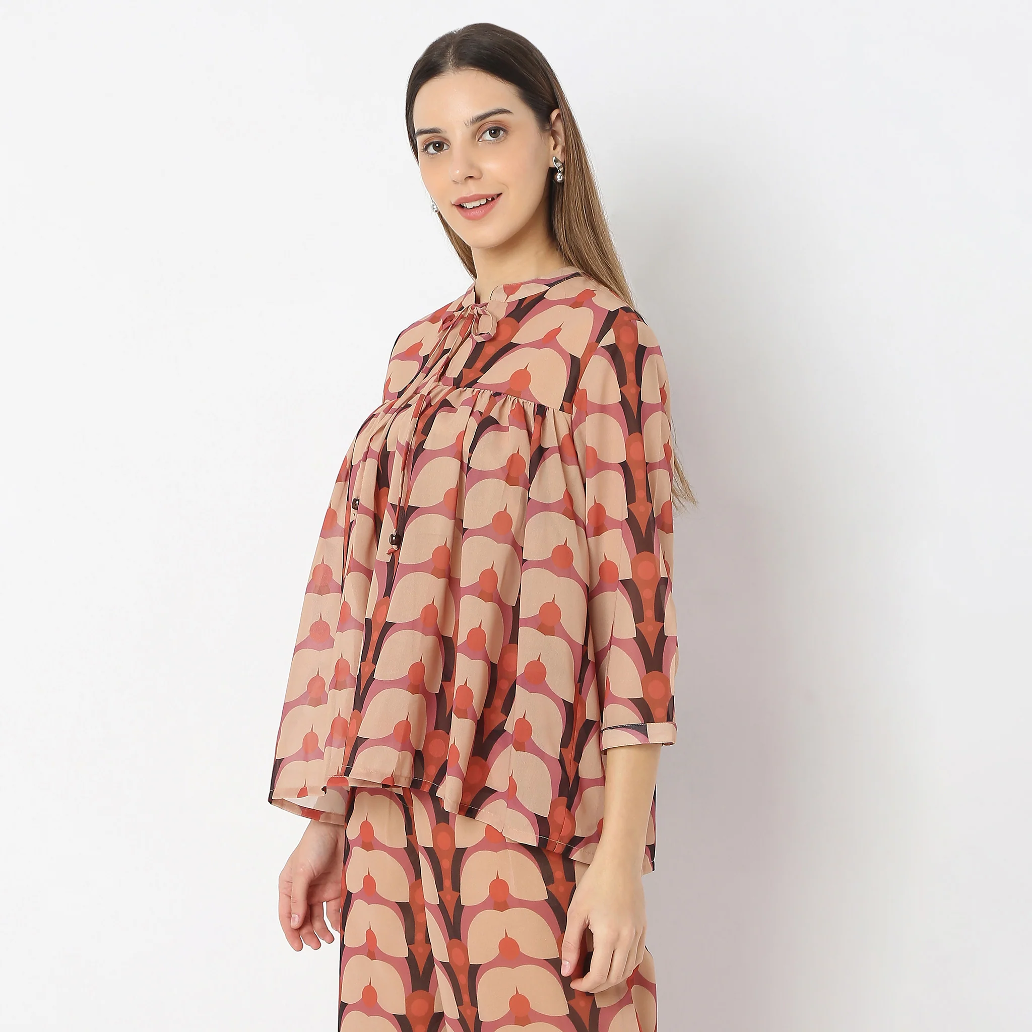 Abstract Gathered Band Neck Flared Top - Image 5