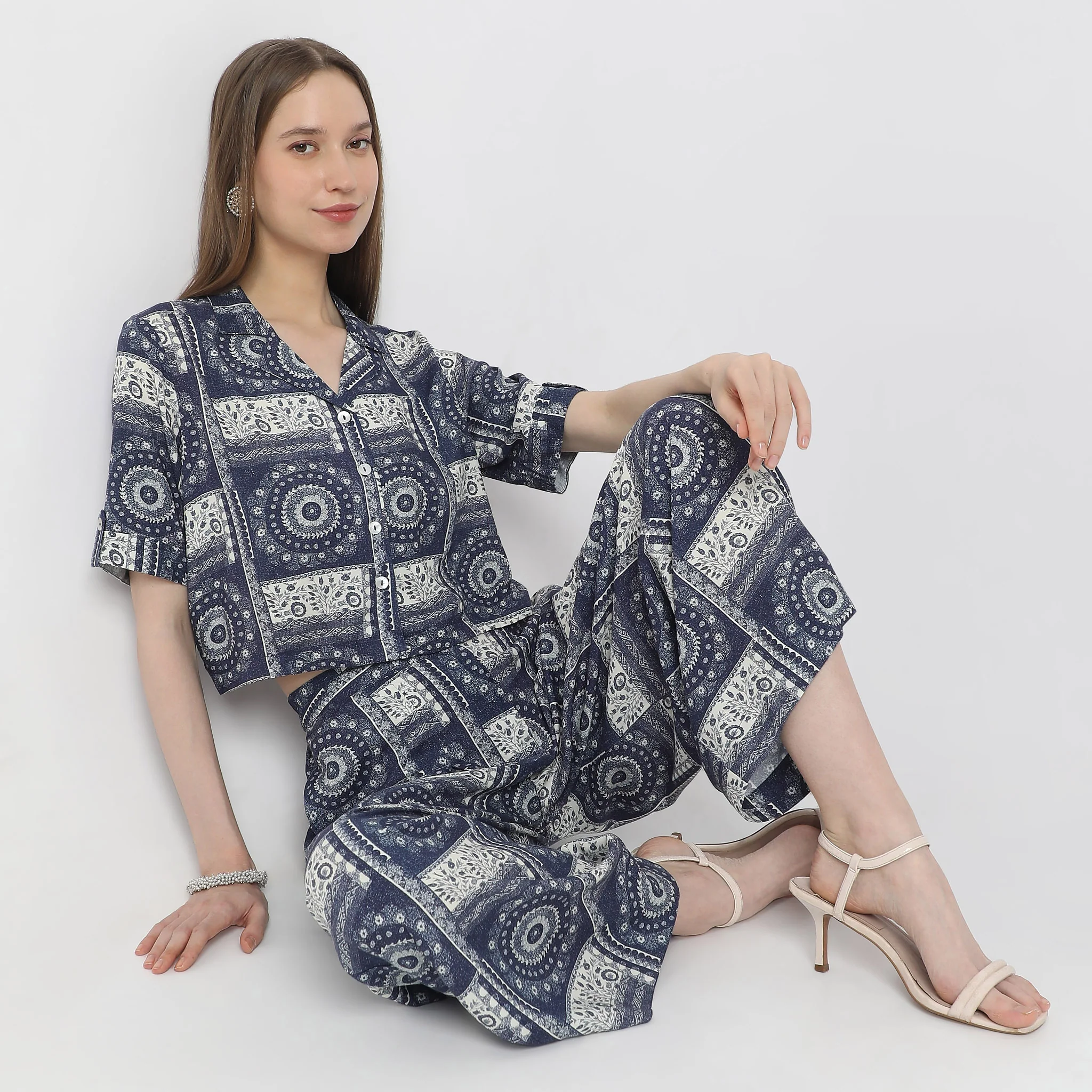 Abstract Print Camp Collar Crop Top