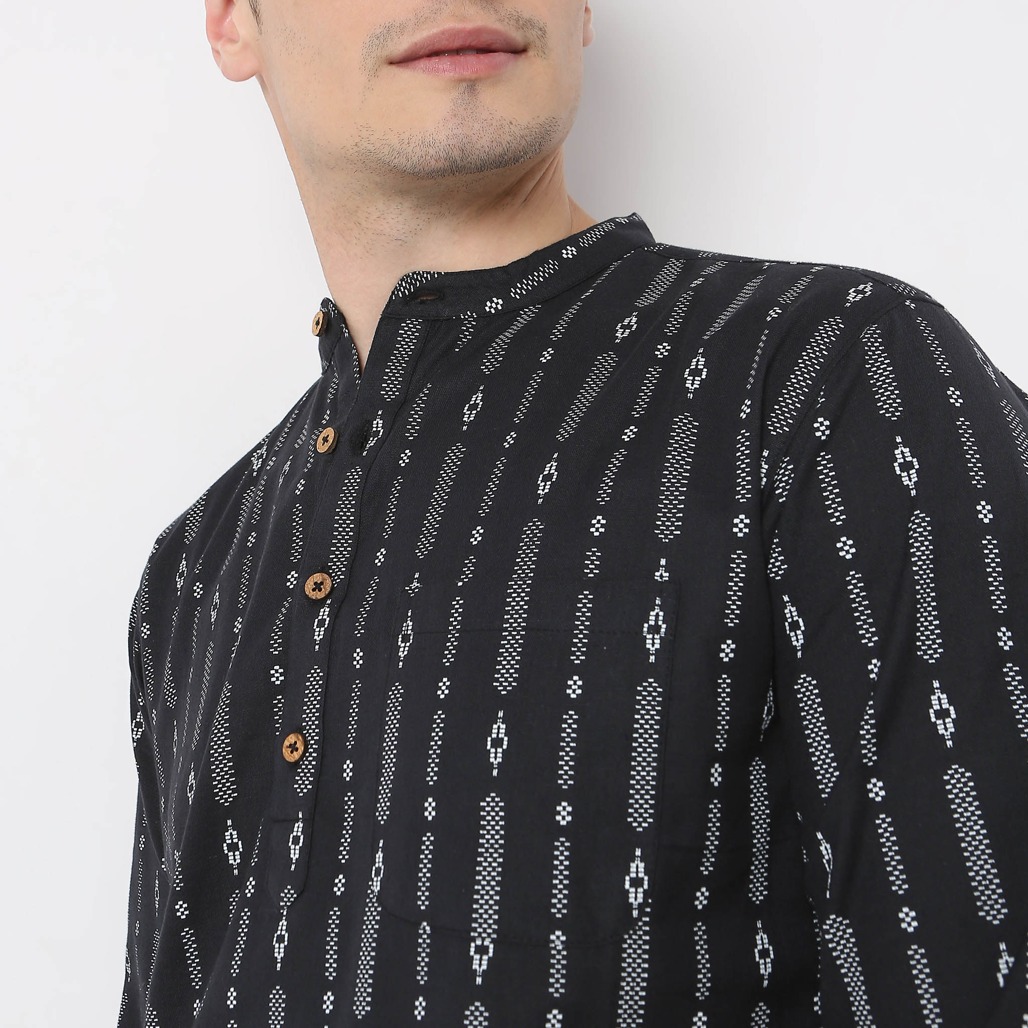 Ethnic Short Length Mandarin Collar Printed Kurta Shirt Enriched With Flex Linen - Image 4