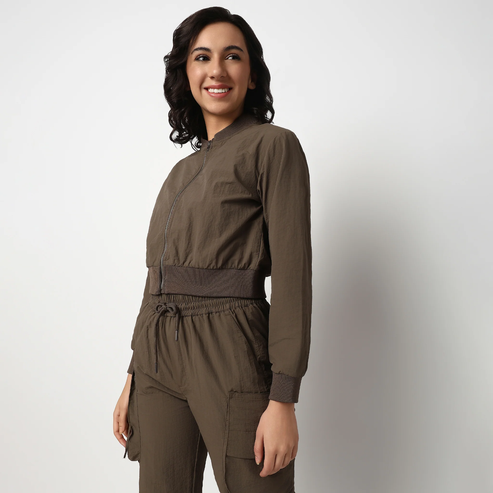 Athleisure Cropped Tech Jacket - Image 5