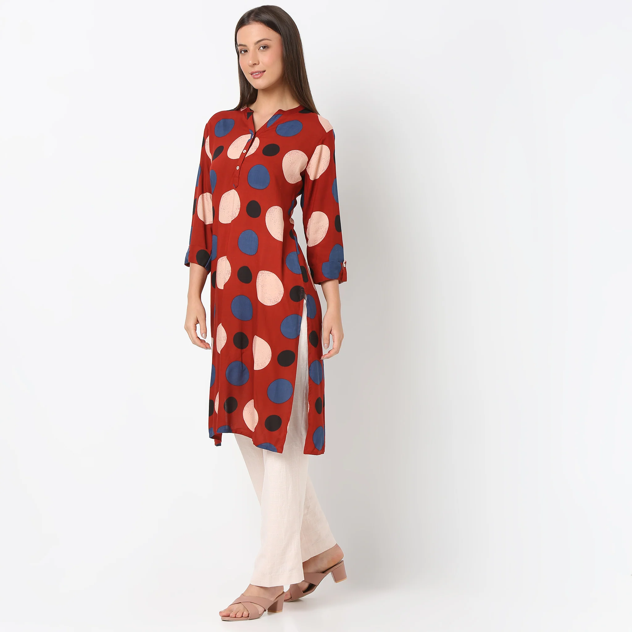 Band Neck Knee Length Three-Fourth Sleeve Printed Straight Fit Kurta - Image 5