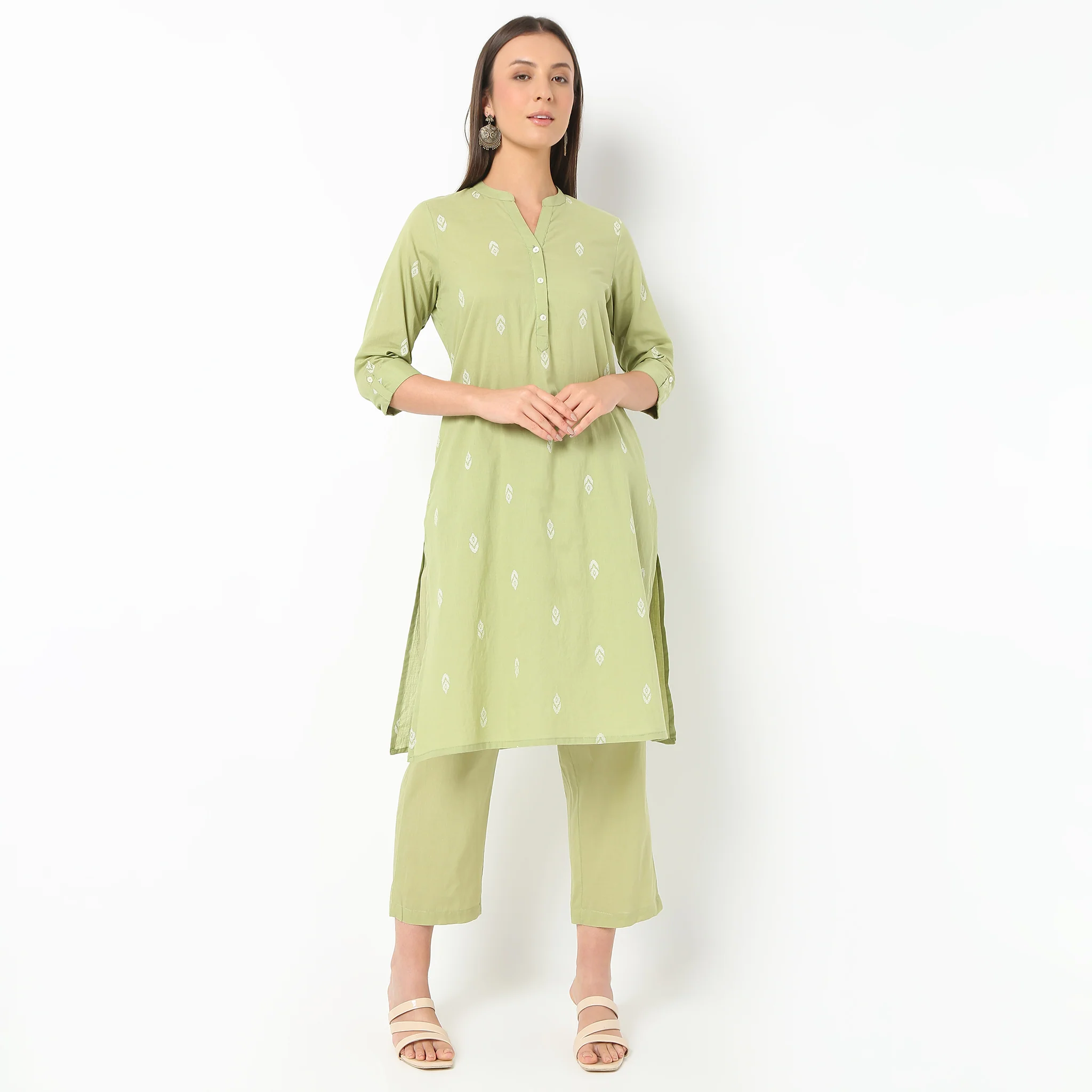 Band Neck Knee Length Three-Fourth Sleeve Printed Straight Fit Kurta - Image 2