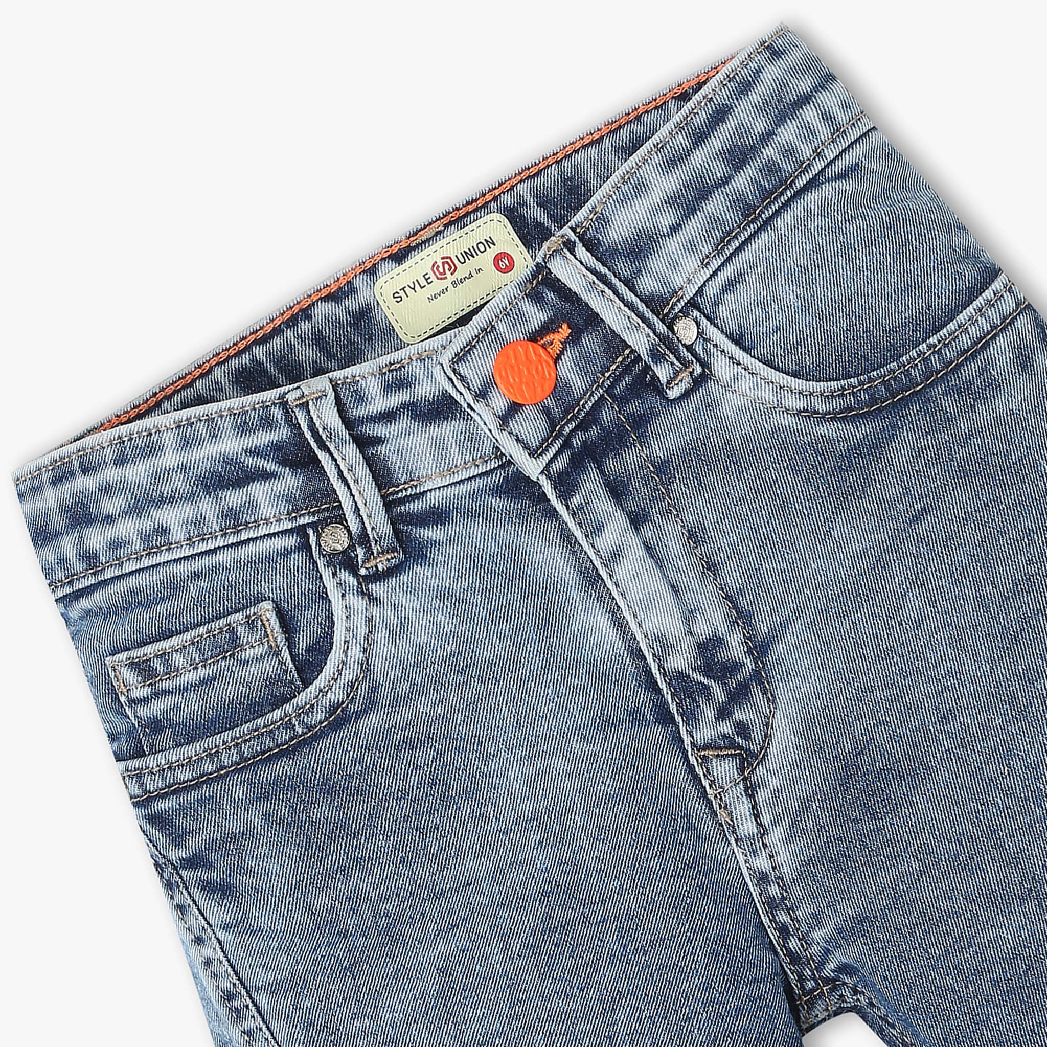 Below Knee Length Stretchable Denim Shorts With Front Cut And Sew - Image 3