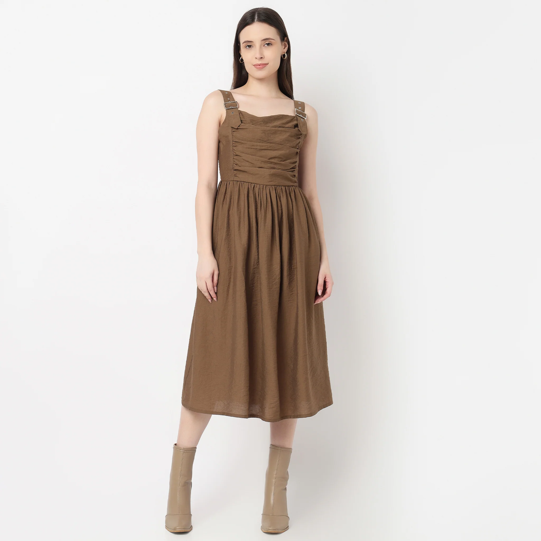 Betty Layered Maxi Dress With Ruching Detail - Image 2