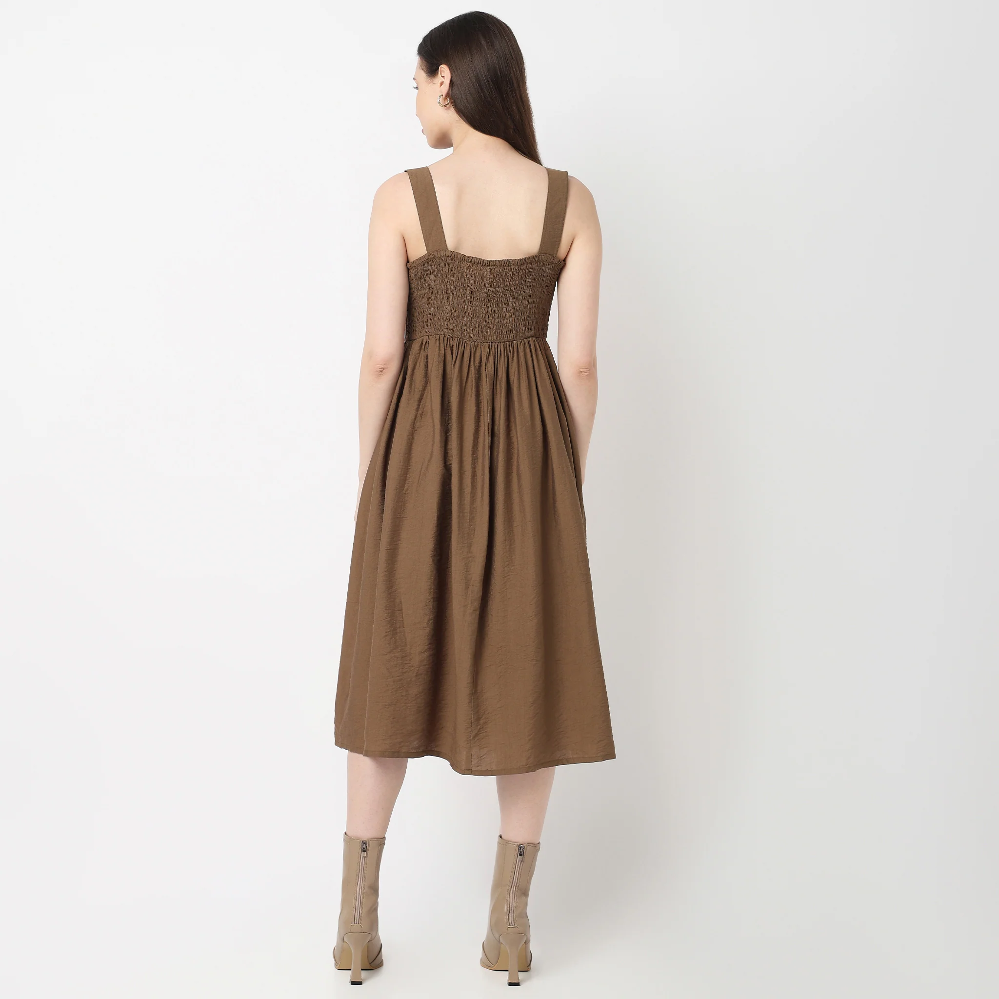 Betty Layered Maxi Dress With Ruching Detail - Image 3