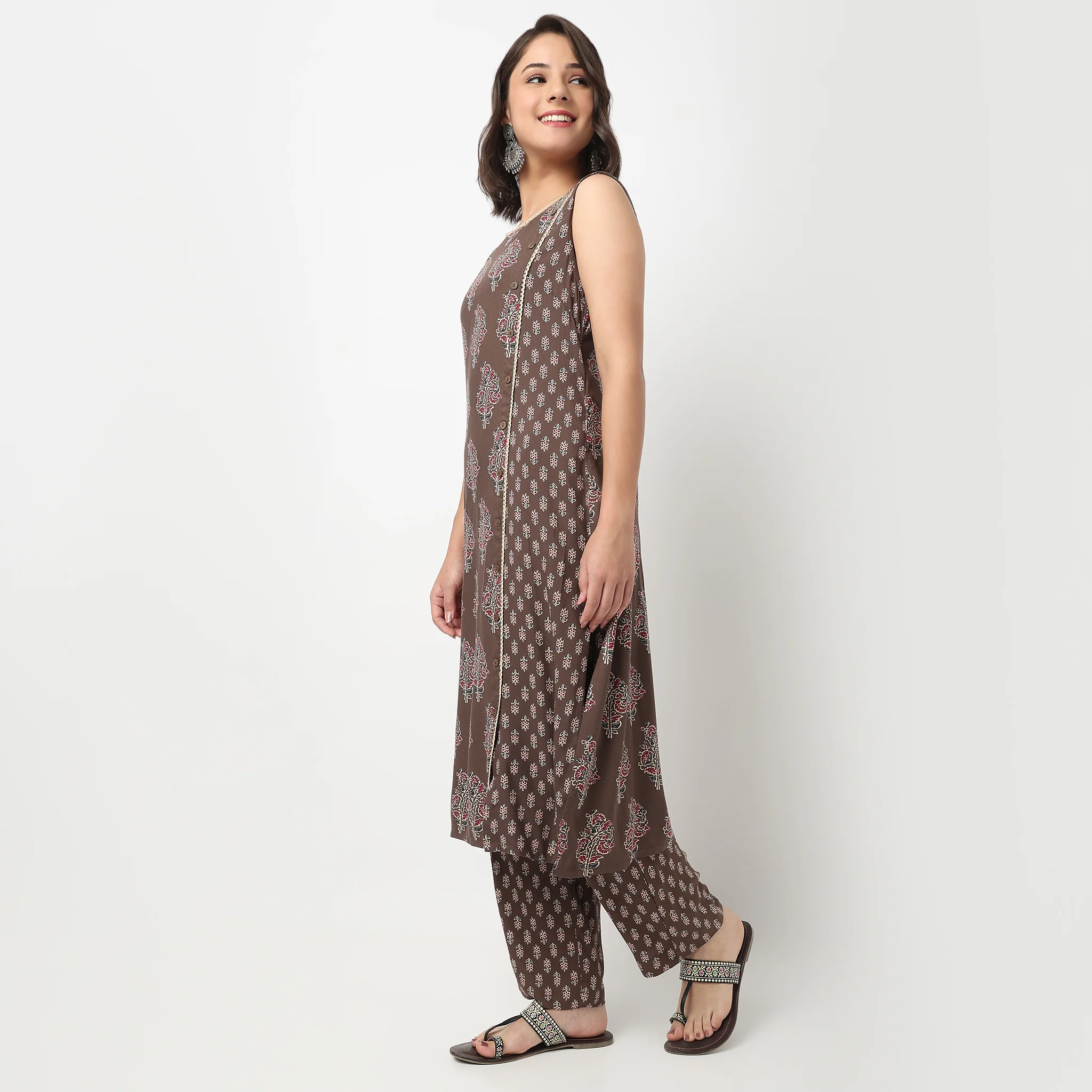 Boat Neck Sleeveless Kurta - Image 5