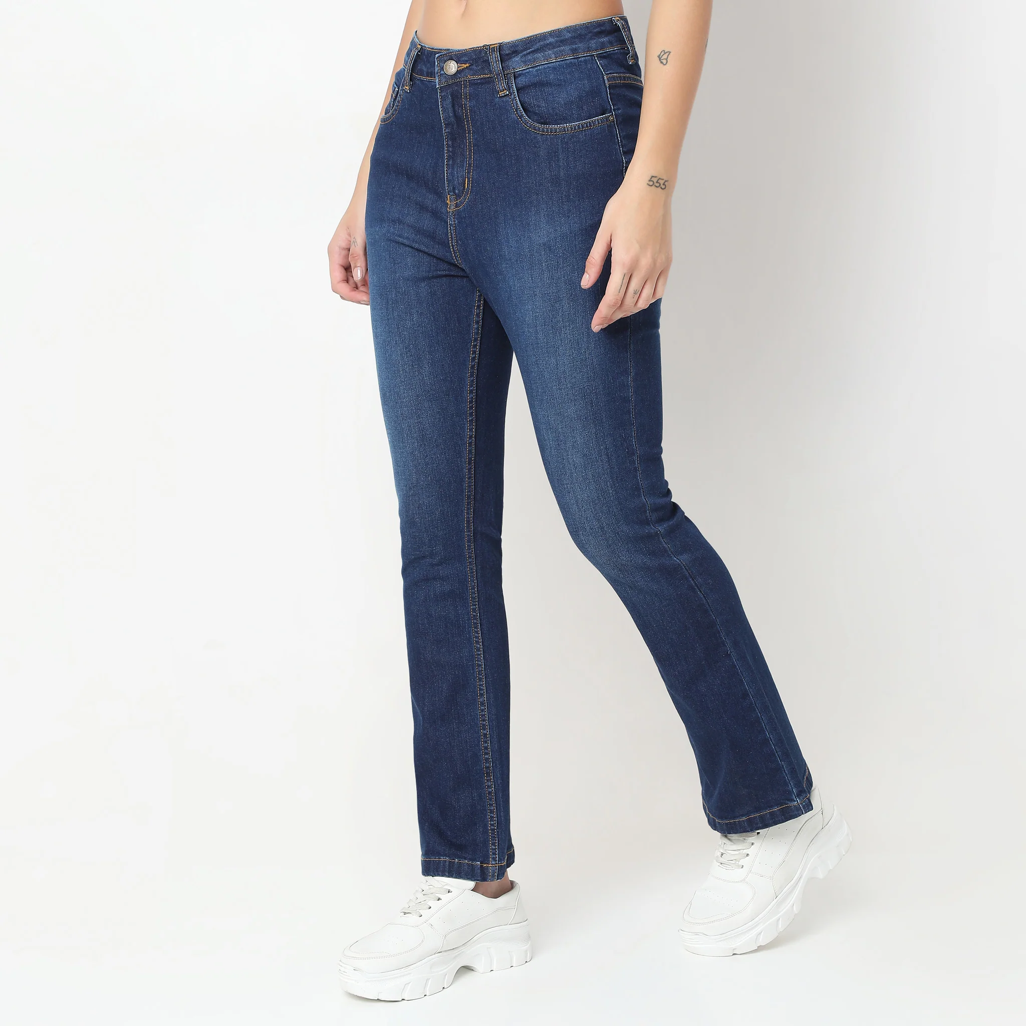 Highwaist Bootcut Clean Look High Rise Jeans - Image 10