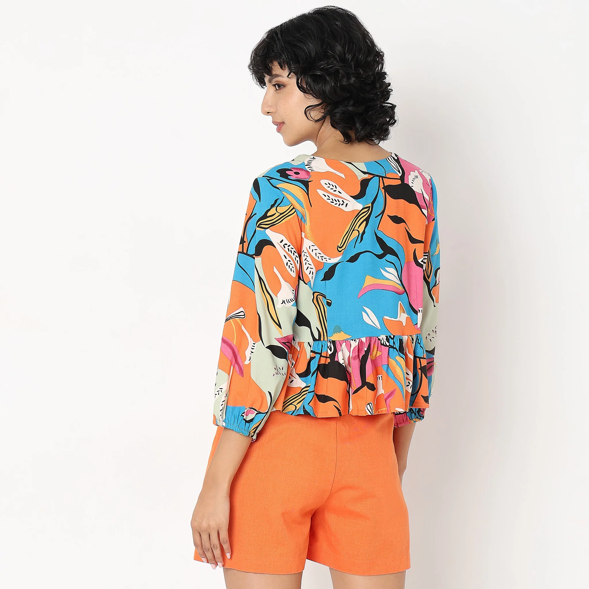 Boxy Fit Printed Crop Top - Image 3