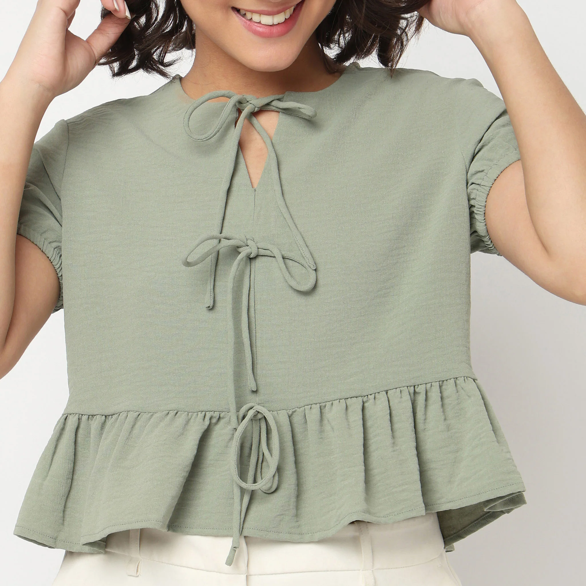 Boxy Fit Top With Bow Detail - Image 4