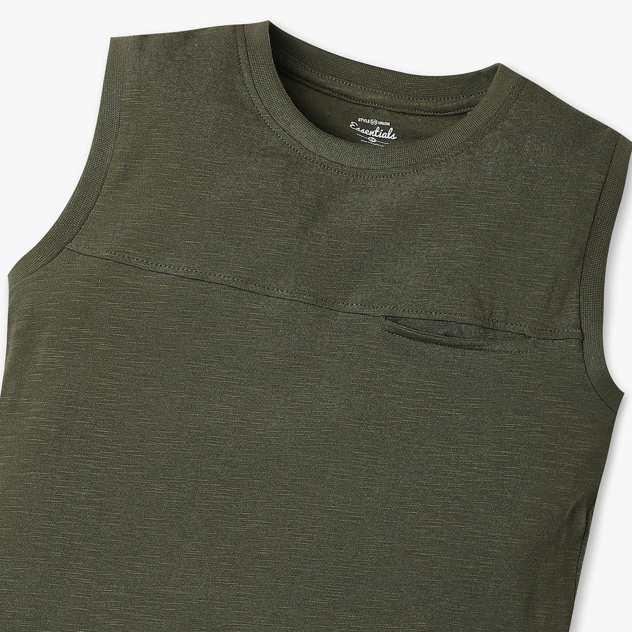 Boys Solid Crew Neck Sleevless Core T-Shirt - Image 12