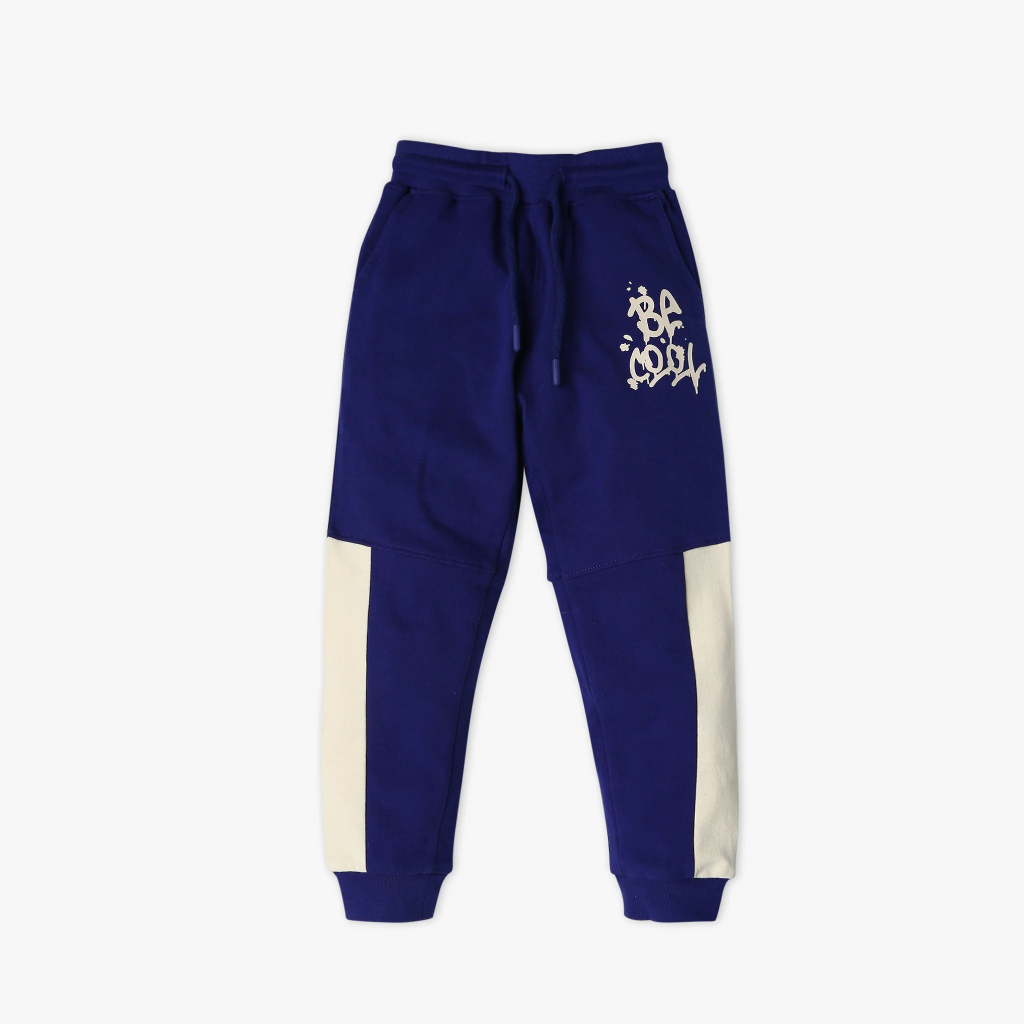 Boy's Regular Fit Solid Mid Rise Trackpants - Image 4