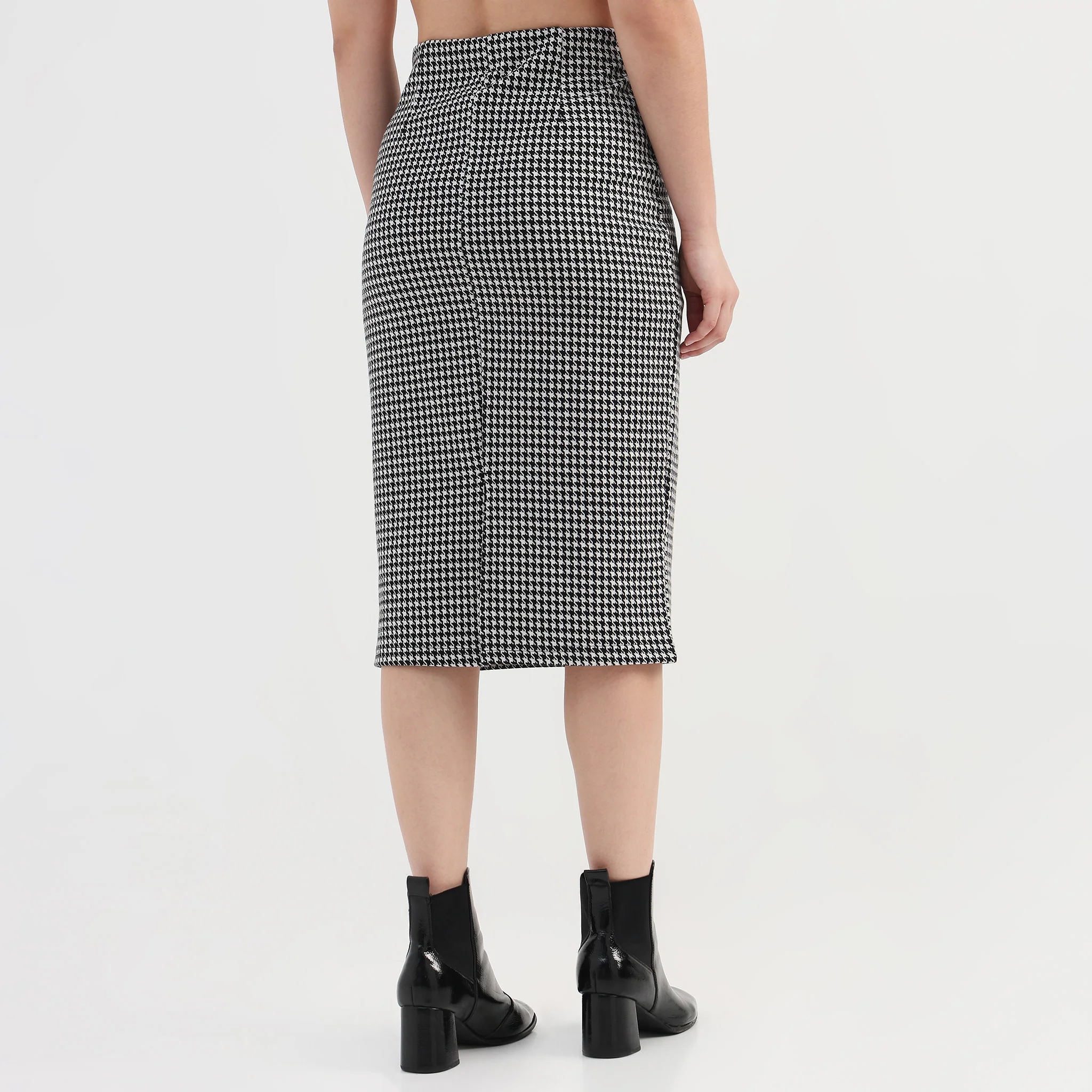Checkered Slim Fit Skirt - Image 3