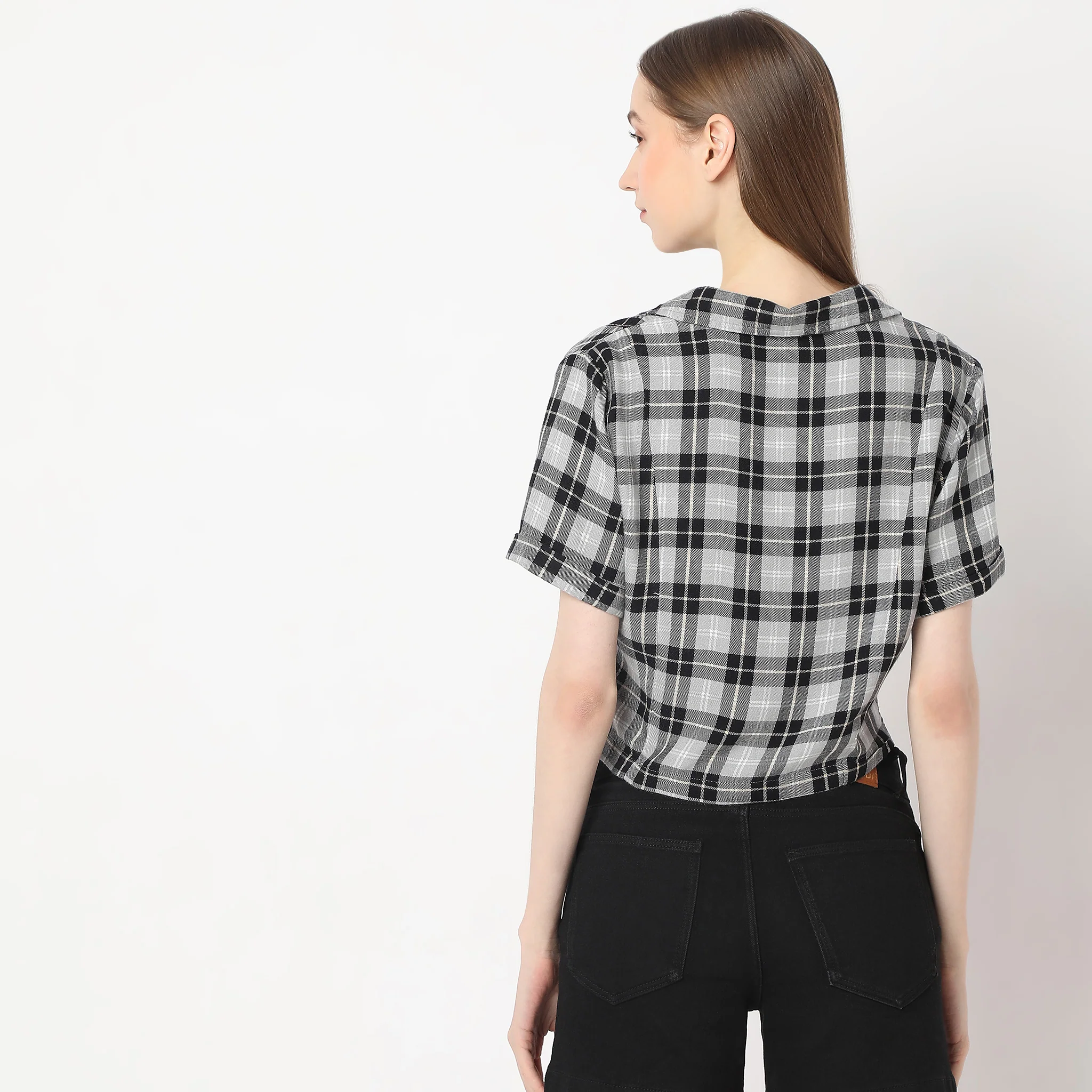 Comfort Fit Checkered Lapel Collar With Front Button Opening Short Sleeve Crop Shirt - Image 3