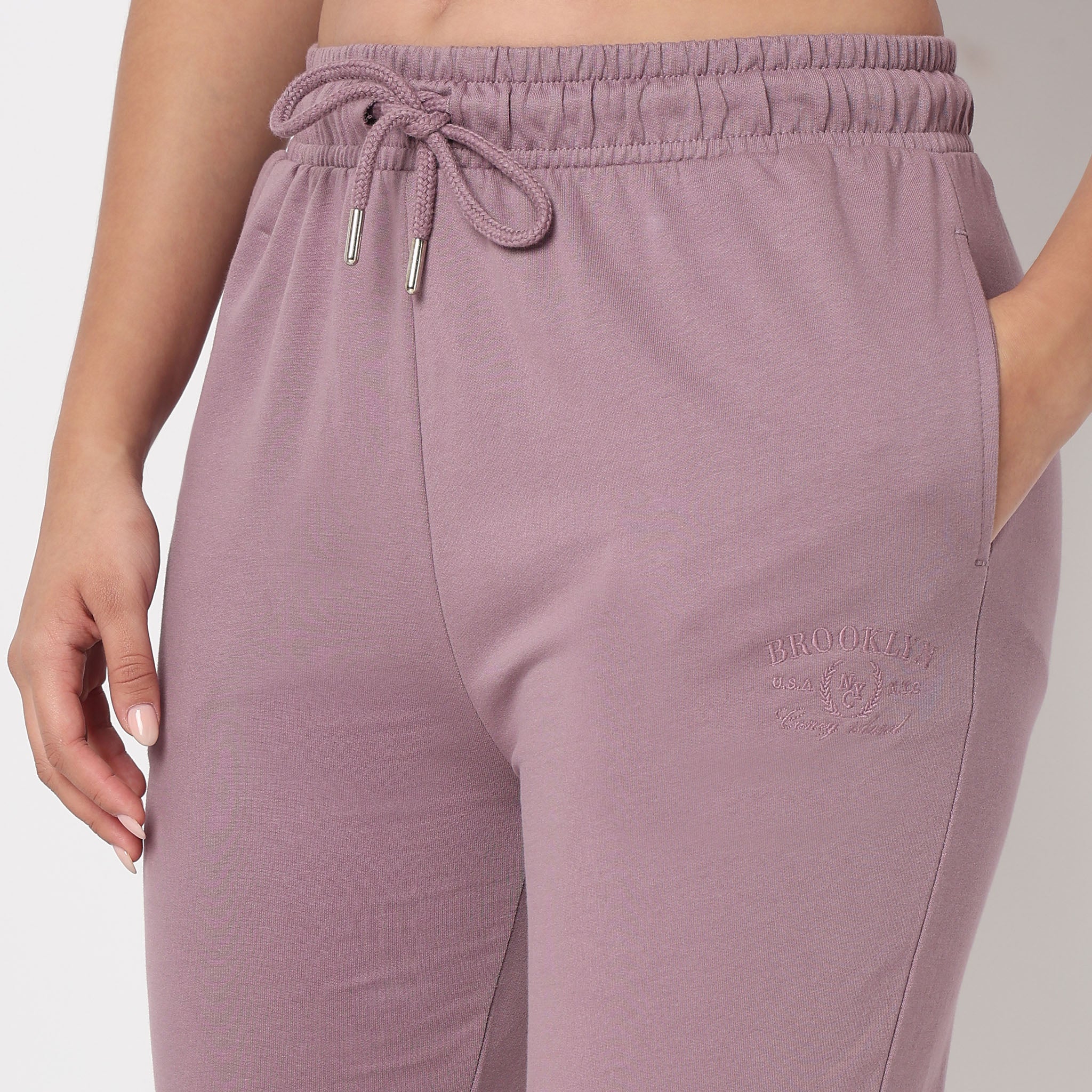 Comfortable Fit Athleisure Joggers - Image 4