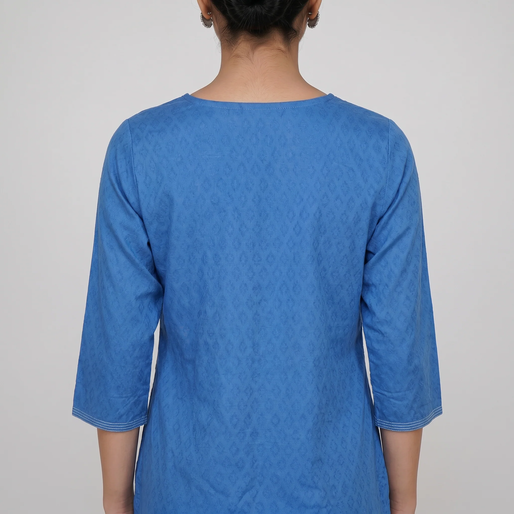 Cotton Embroidered Straight Kurta - Image 3