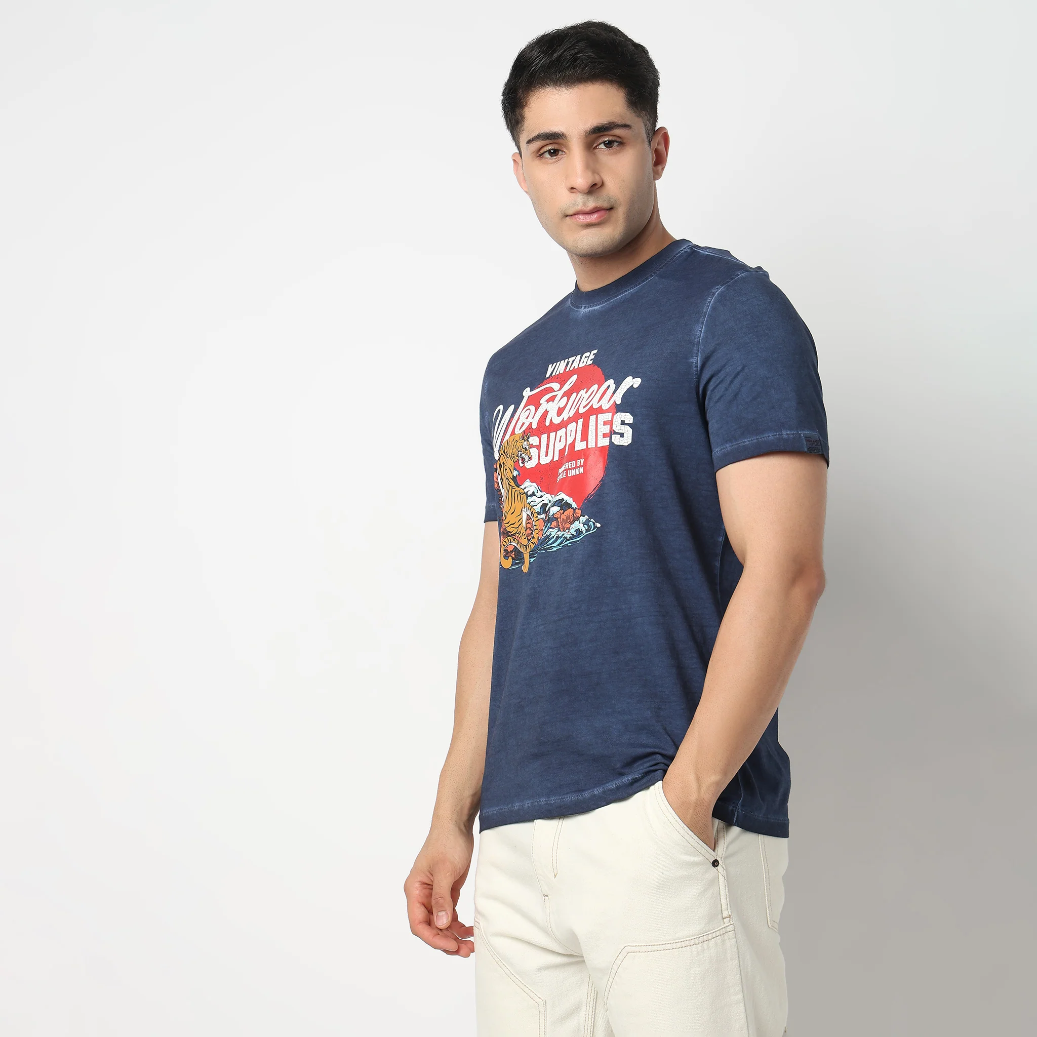 Cotton Graphic Crew Neck T-Shirt - Image 5