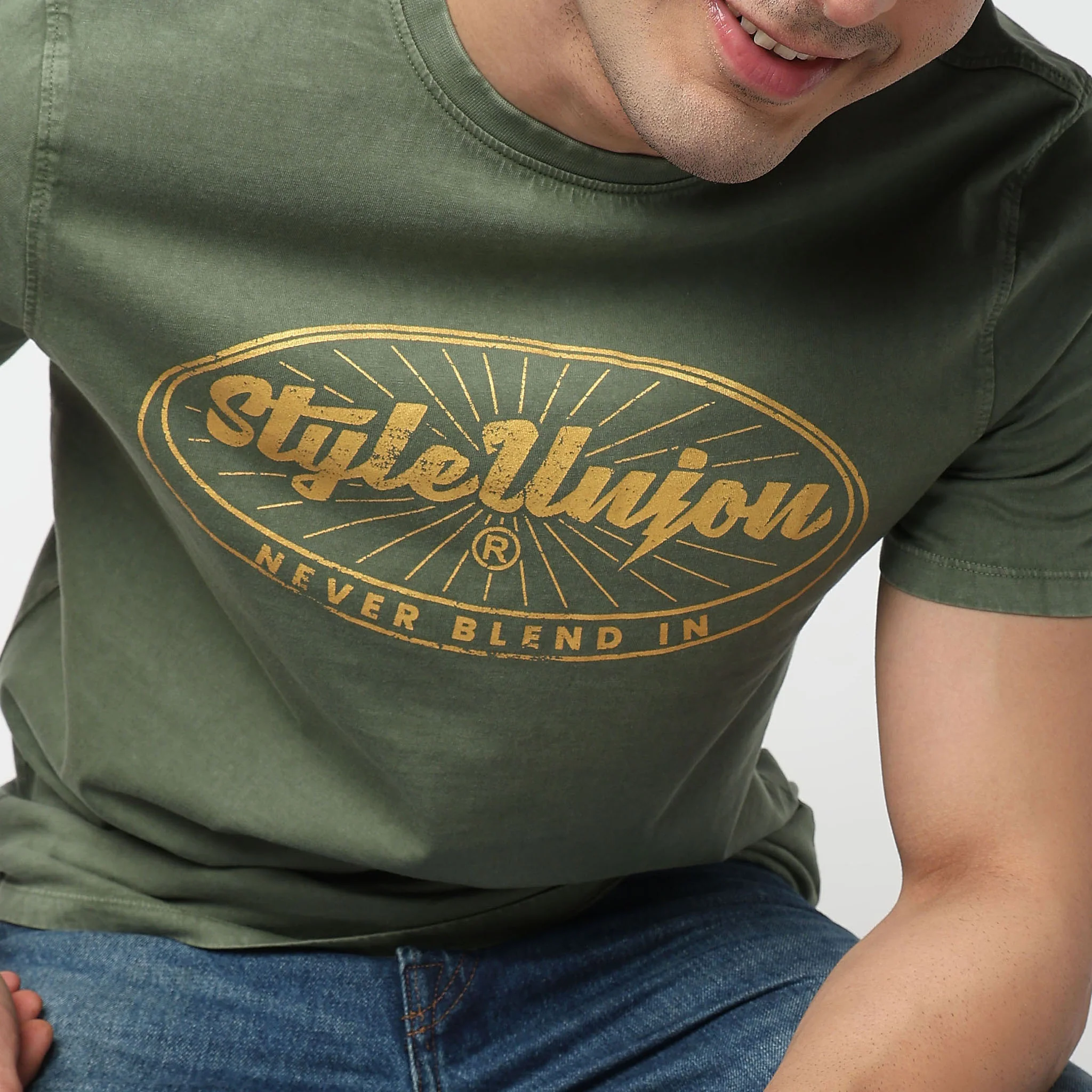 Cotton Graphic Crew Neck T-Shirt - Image 4