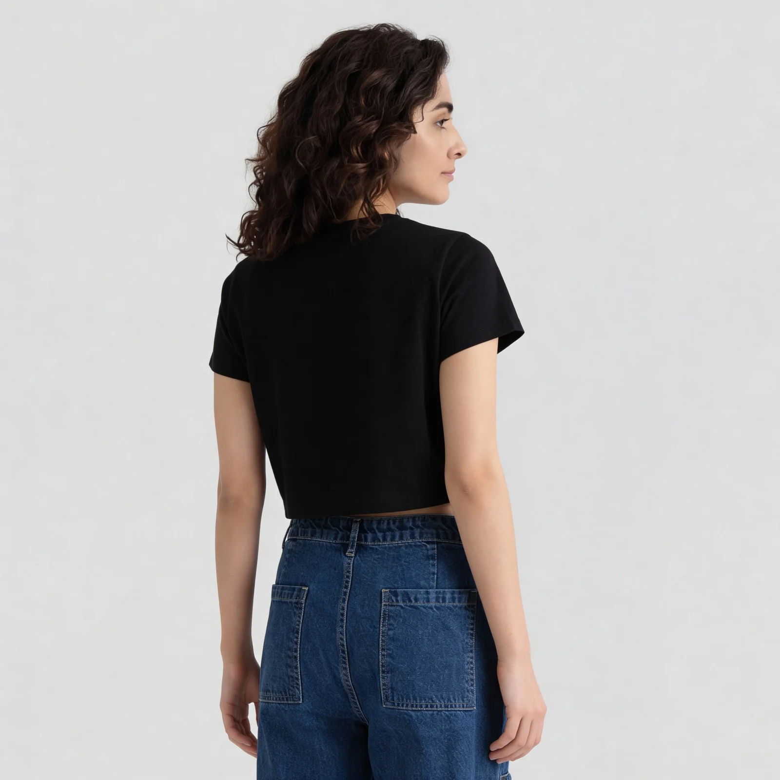 Graphic Crew Neck Cropped T-Shirt - Image 3