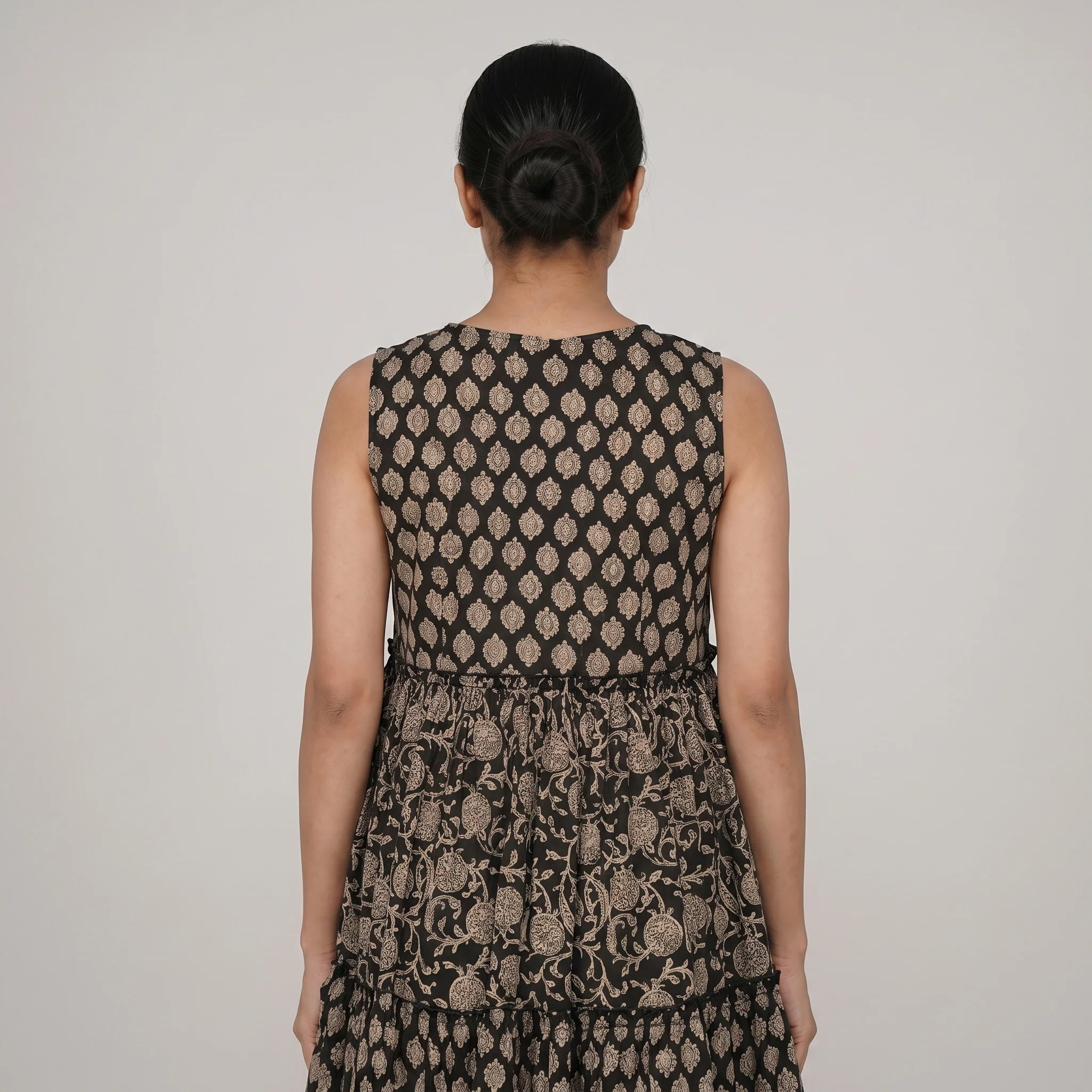 Cotton Printed Tired Kurta - Image 3