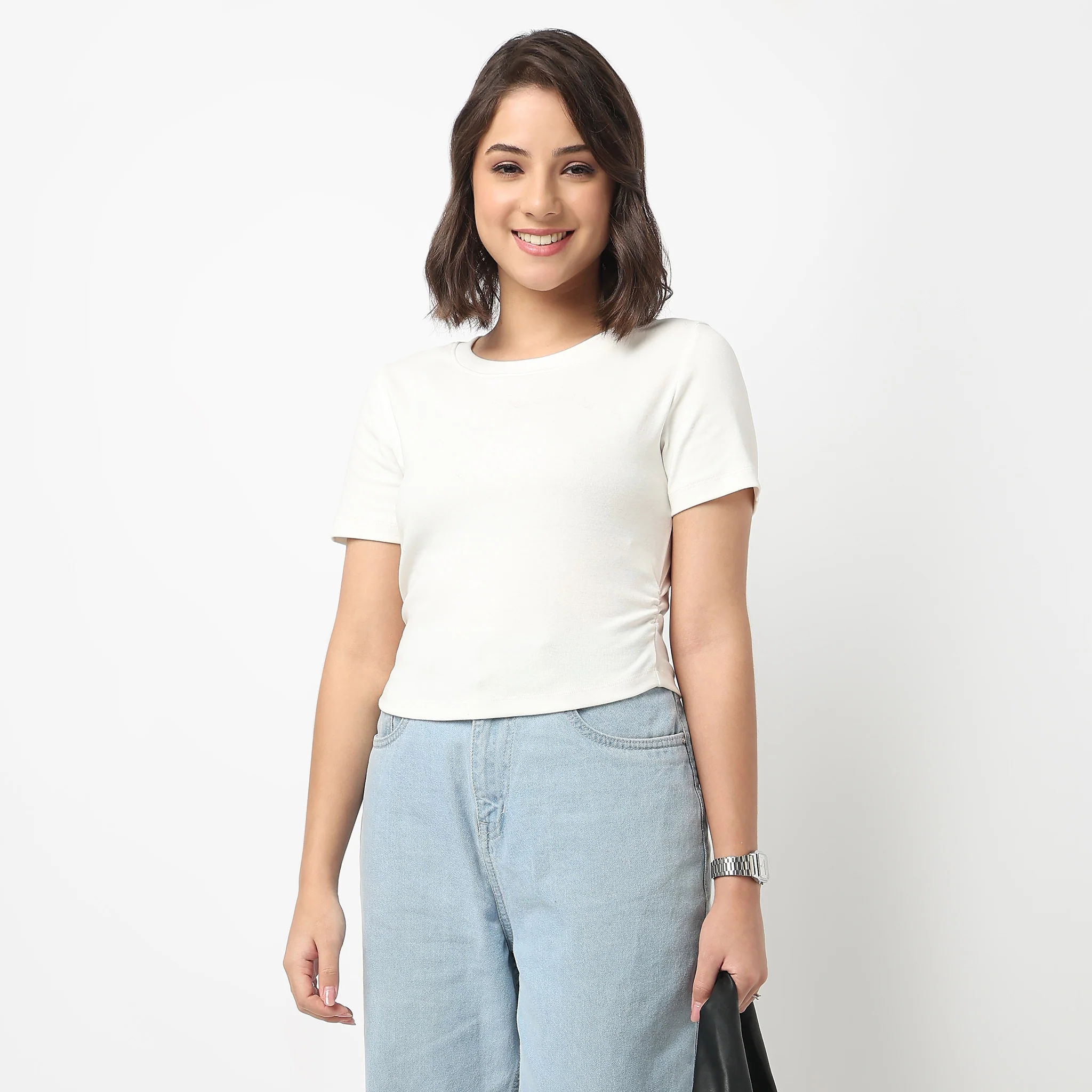 Cropped Side Ruched T-Shirt - Image 12