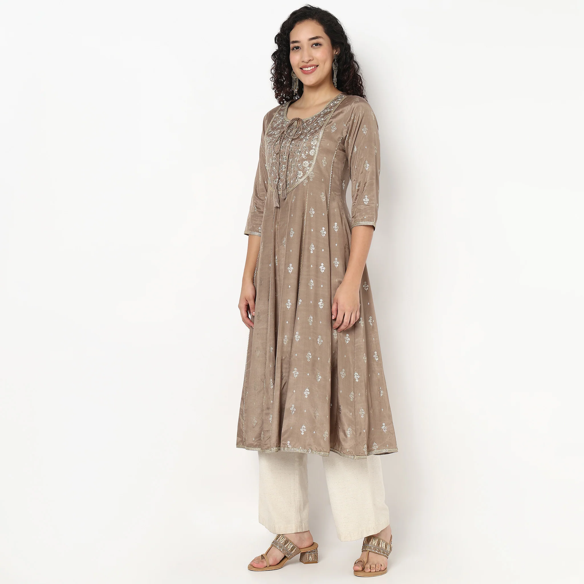 Embellished Flared Long Kurta - Image 5