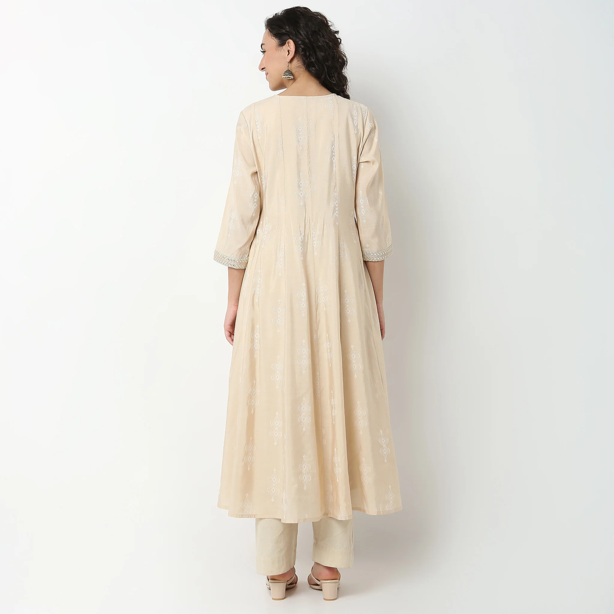 V-Neck Embellished Flared Kurta - Image 3