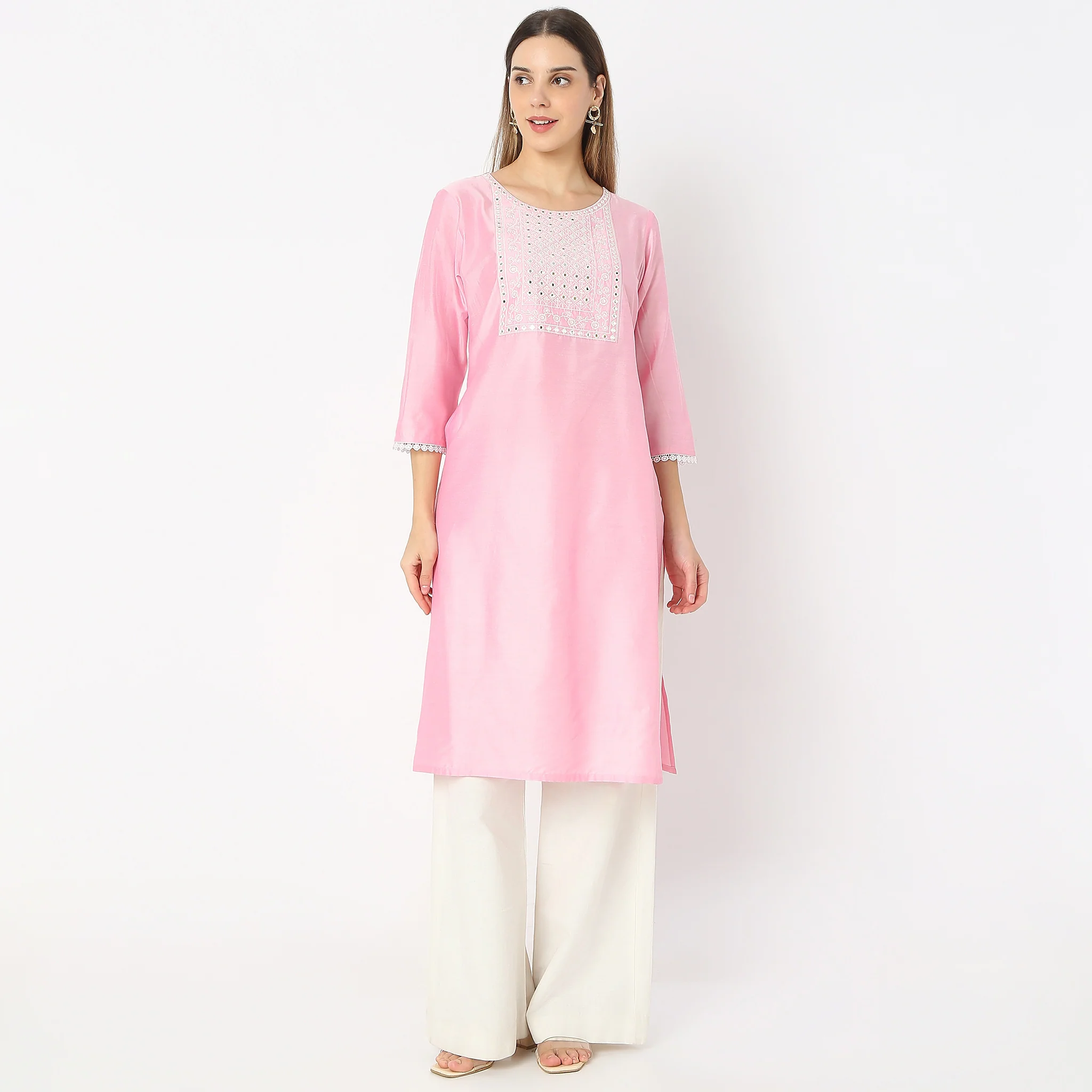 Embroidered Below Knee Straight Fit Yoke Kurta - Image 2