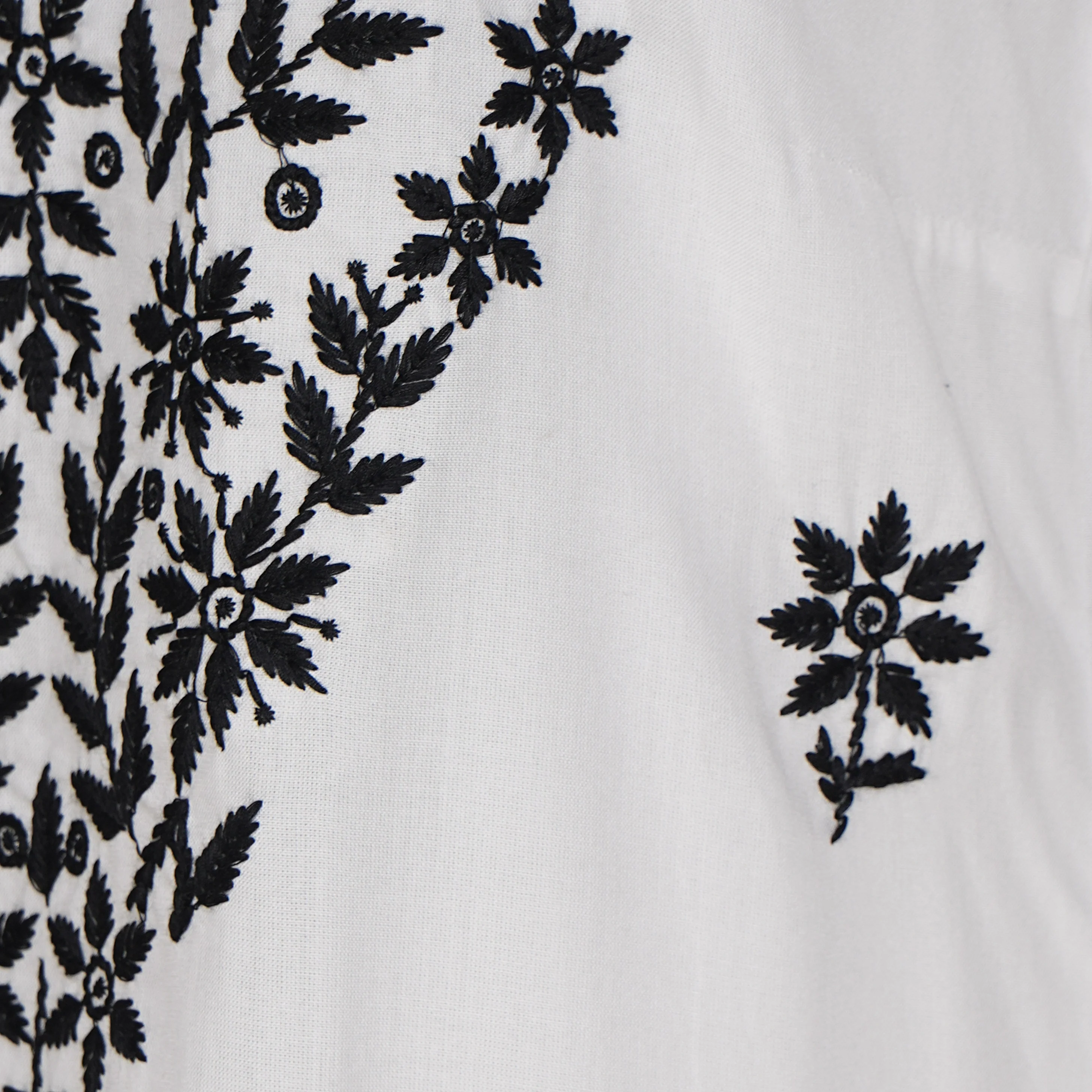 Embroidered Boat Neck Straight Kurta - Image 4