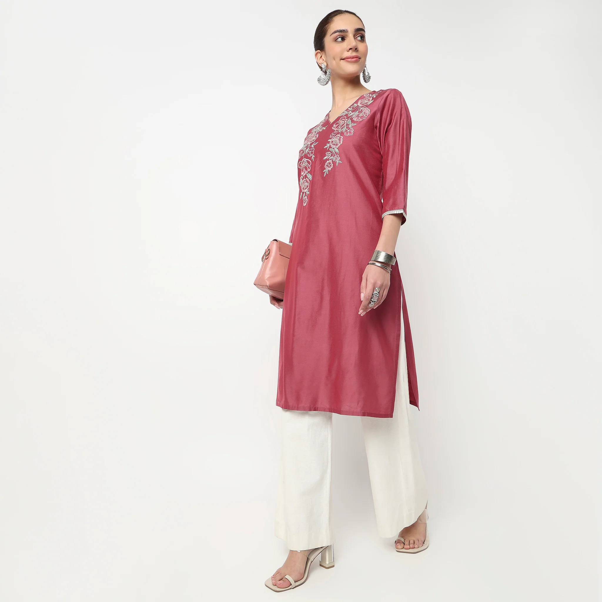 Embroidered V-Neck Kurta - Image 6