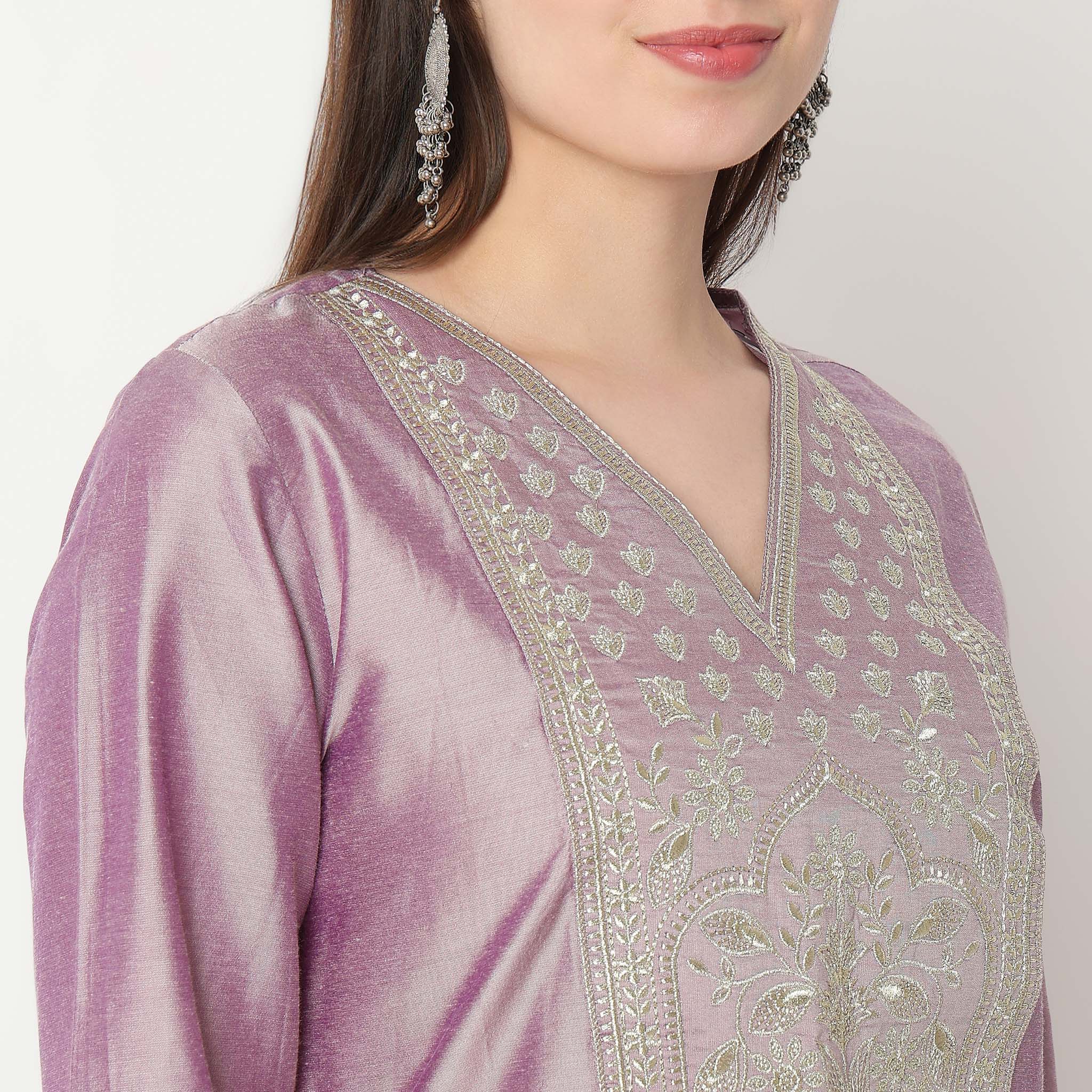 Embroidered Kurta with Pant & with Dupatta Set - Image 4