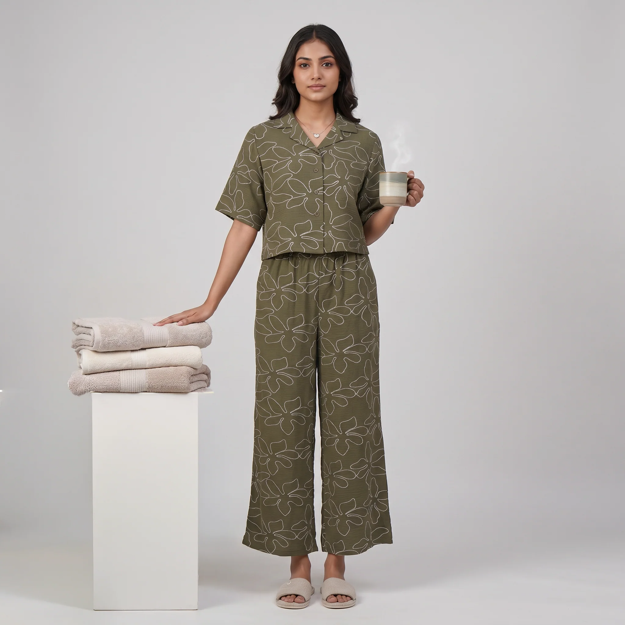 Embroidered Mid Rise Palazzo - Image 5