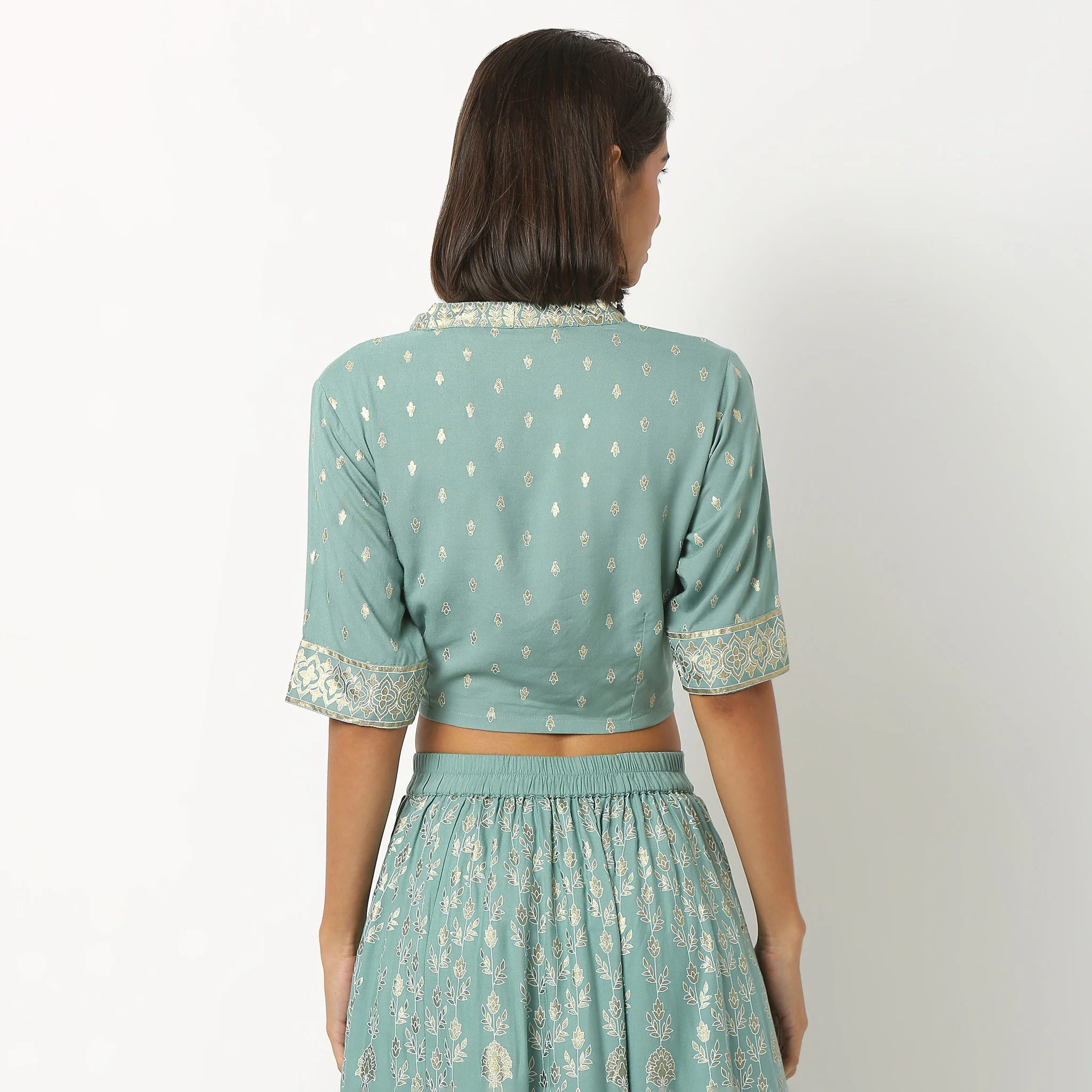 Embroidered V-Neck Crop Top - Image 3