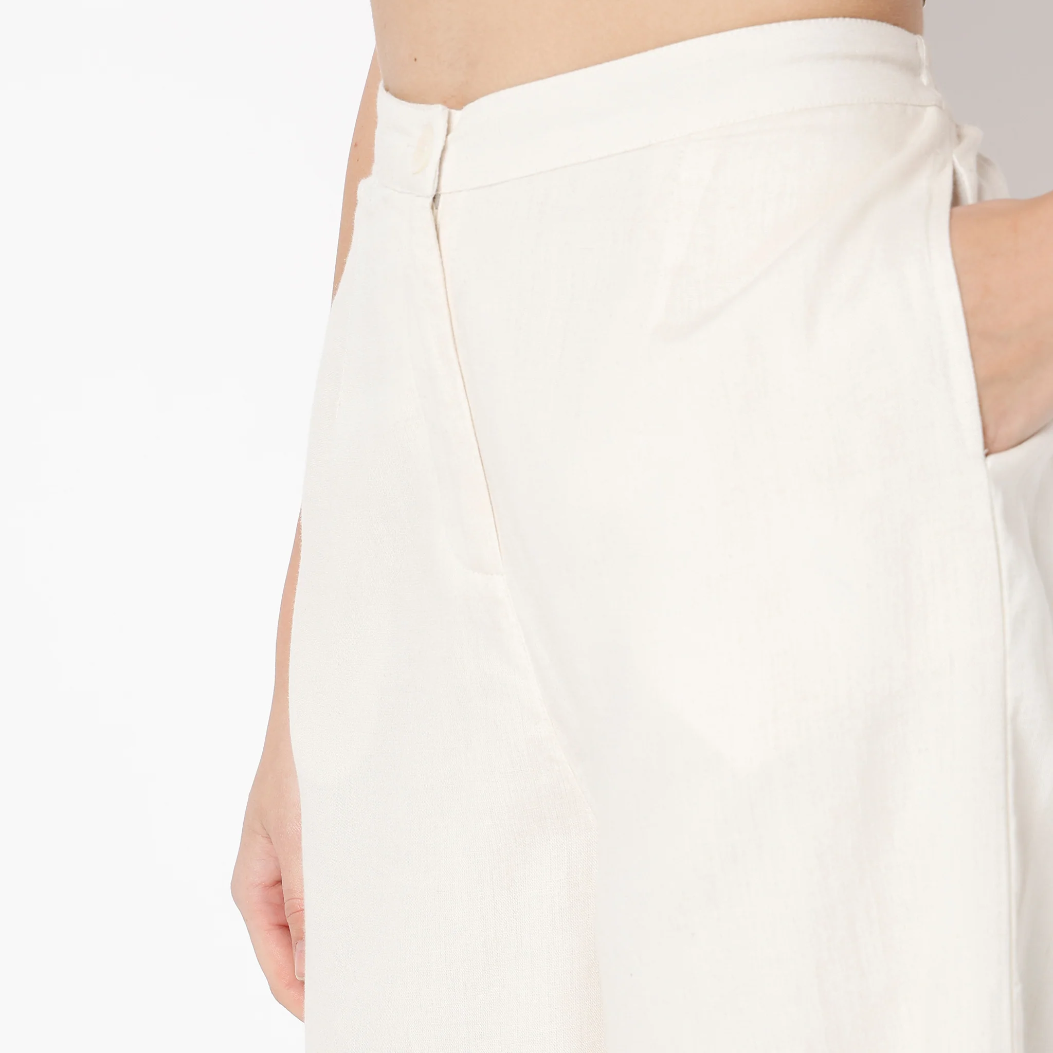 Embroidered Sleeveless Crop Top With Pant & With Shrug Set - Image 6