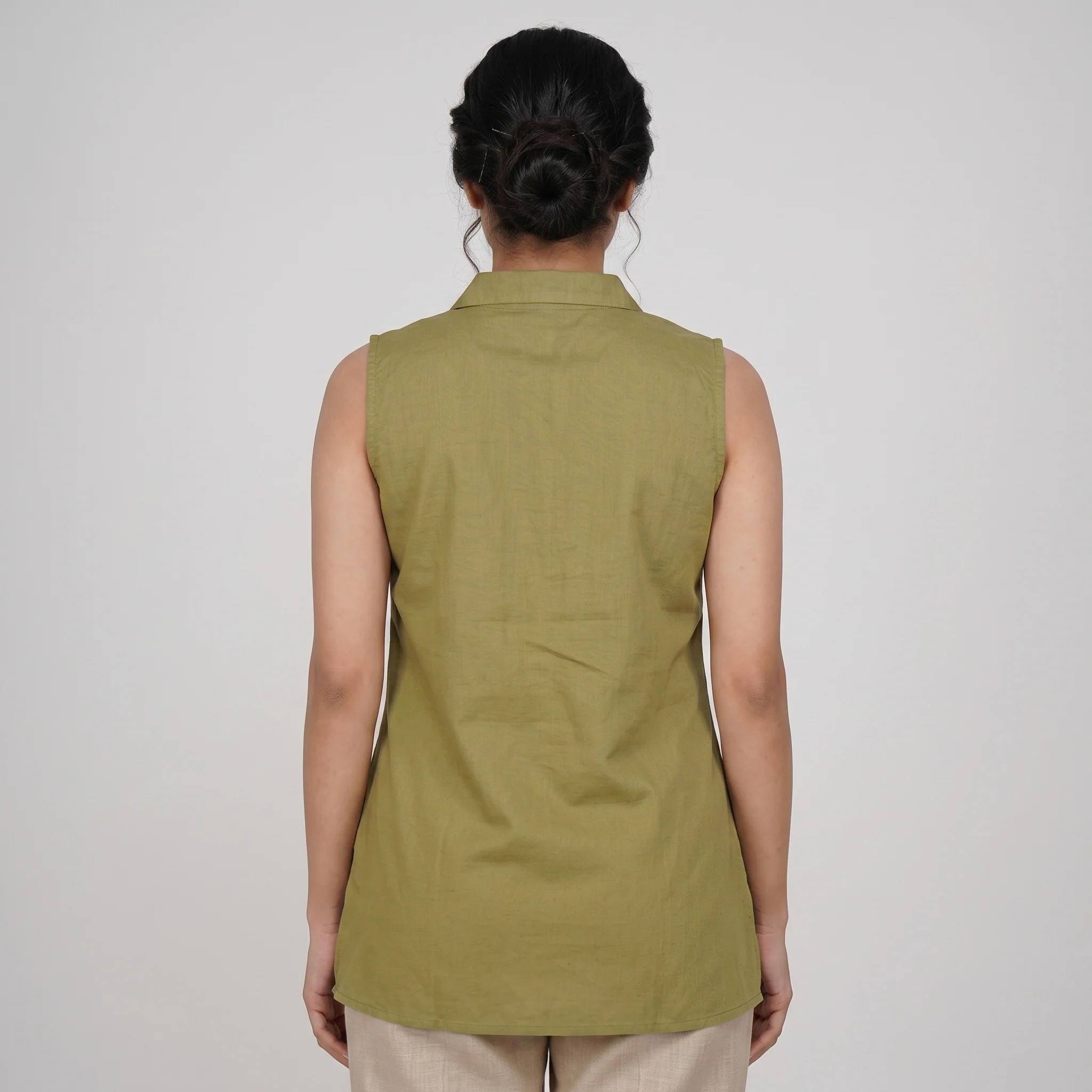 Embroidered Straight Kurta - Image 3