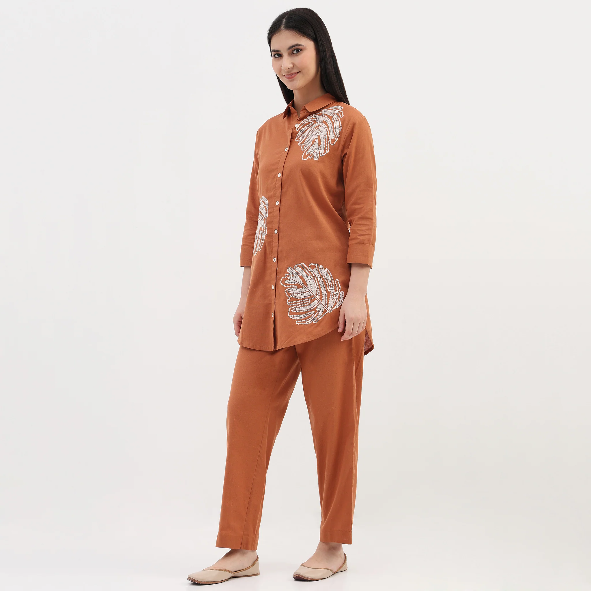 Embroidered Straight Kurta with Pant Set - Image 5