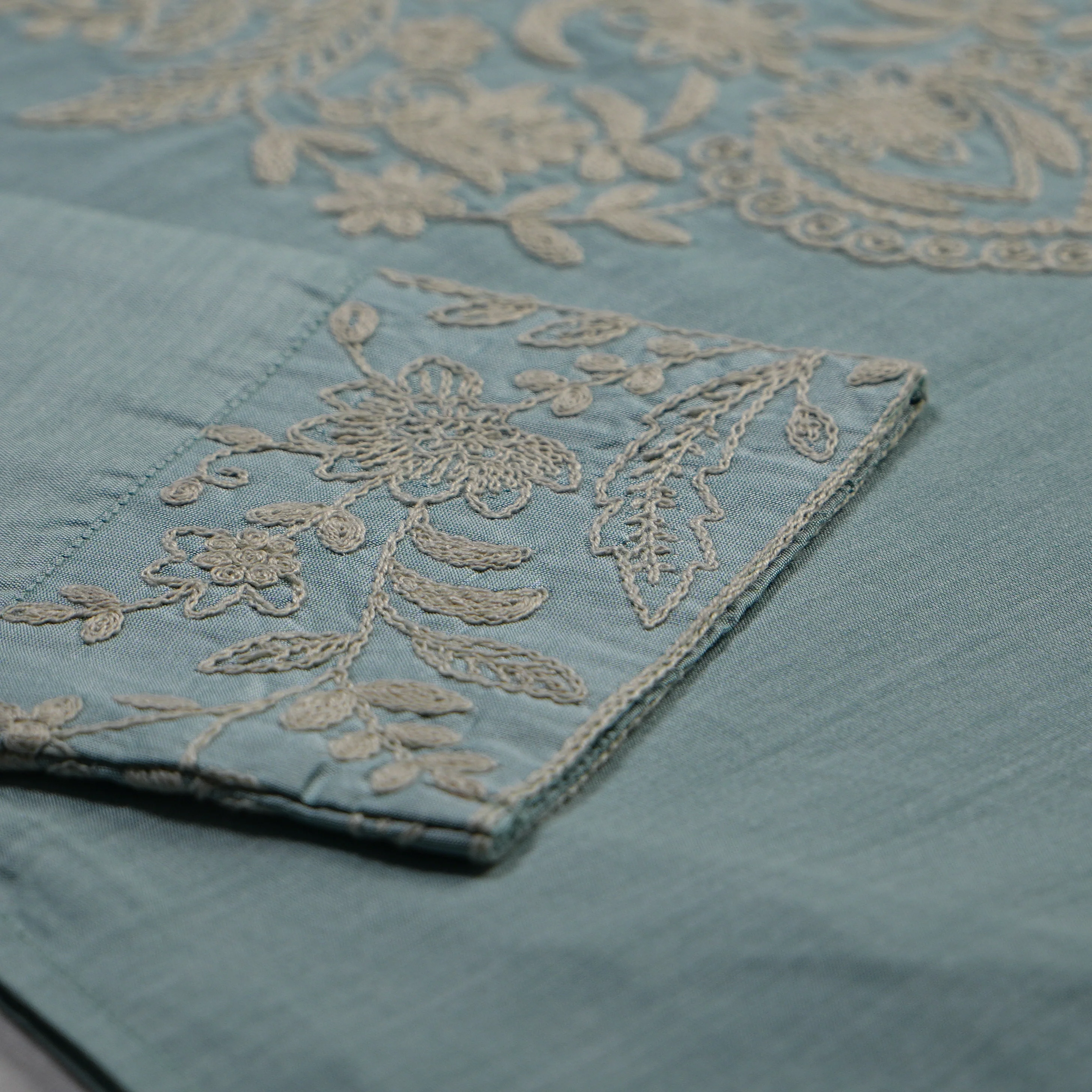Embroidered Straight Kurta with Pant Set - Image 4