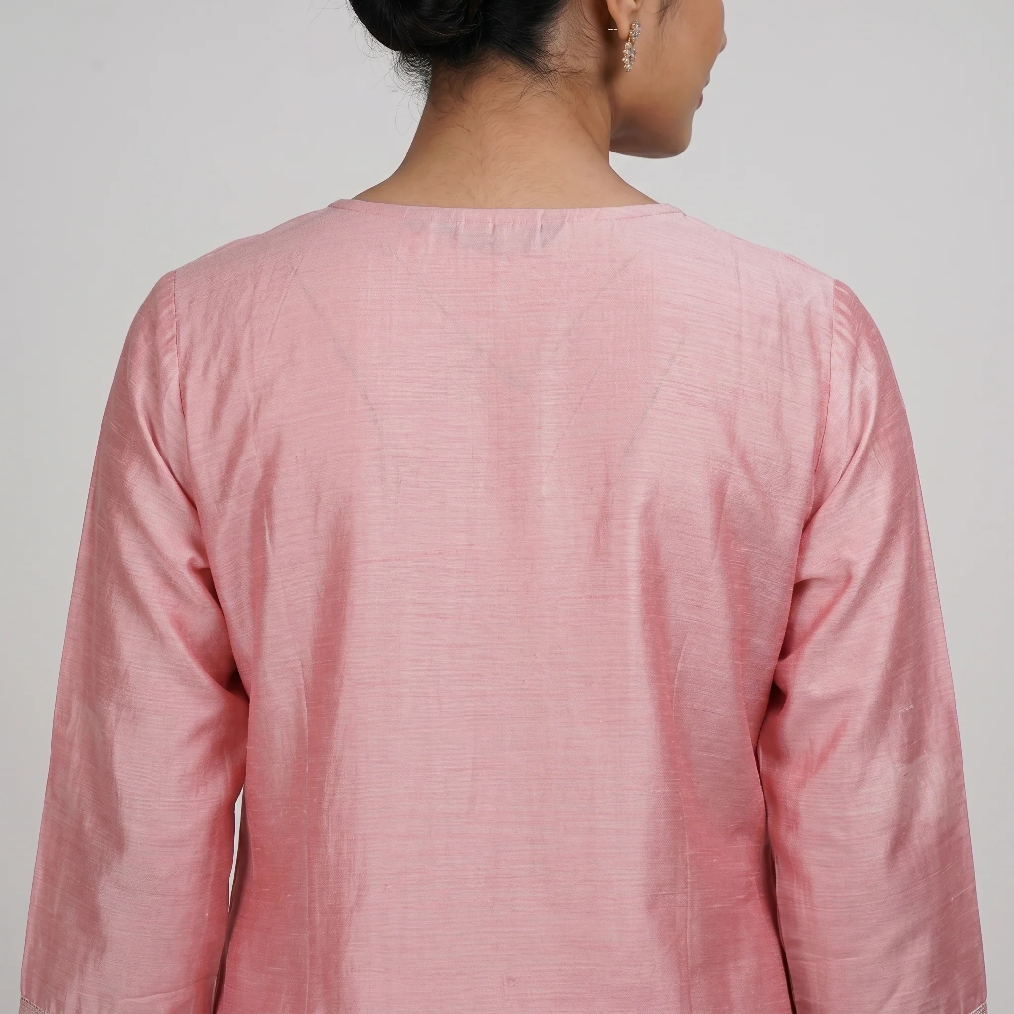 Embroidered V-Neck Straight Kurta - Image 3