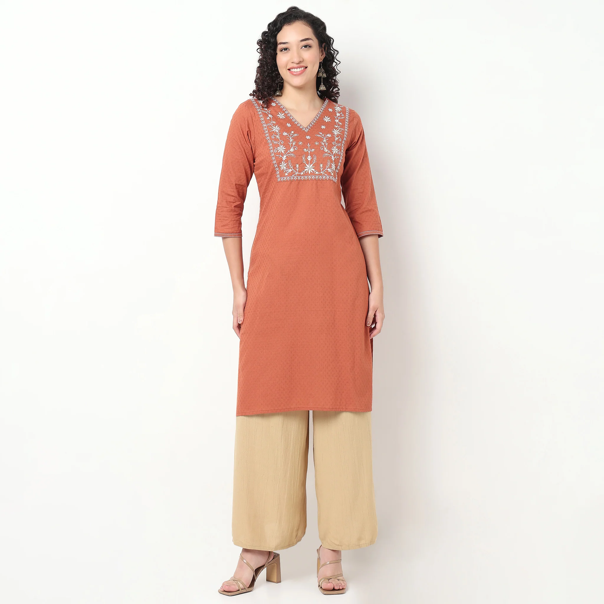 Embroidered Yoke V-Neck Kurta - Image 2