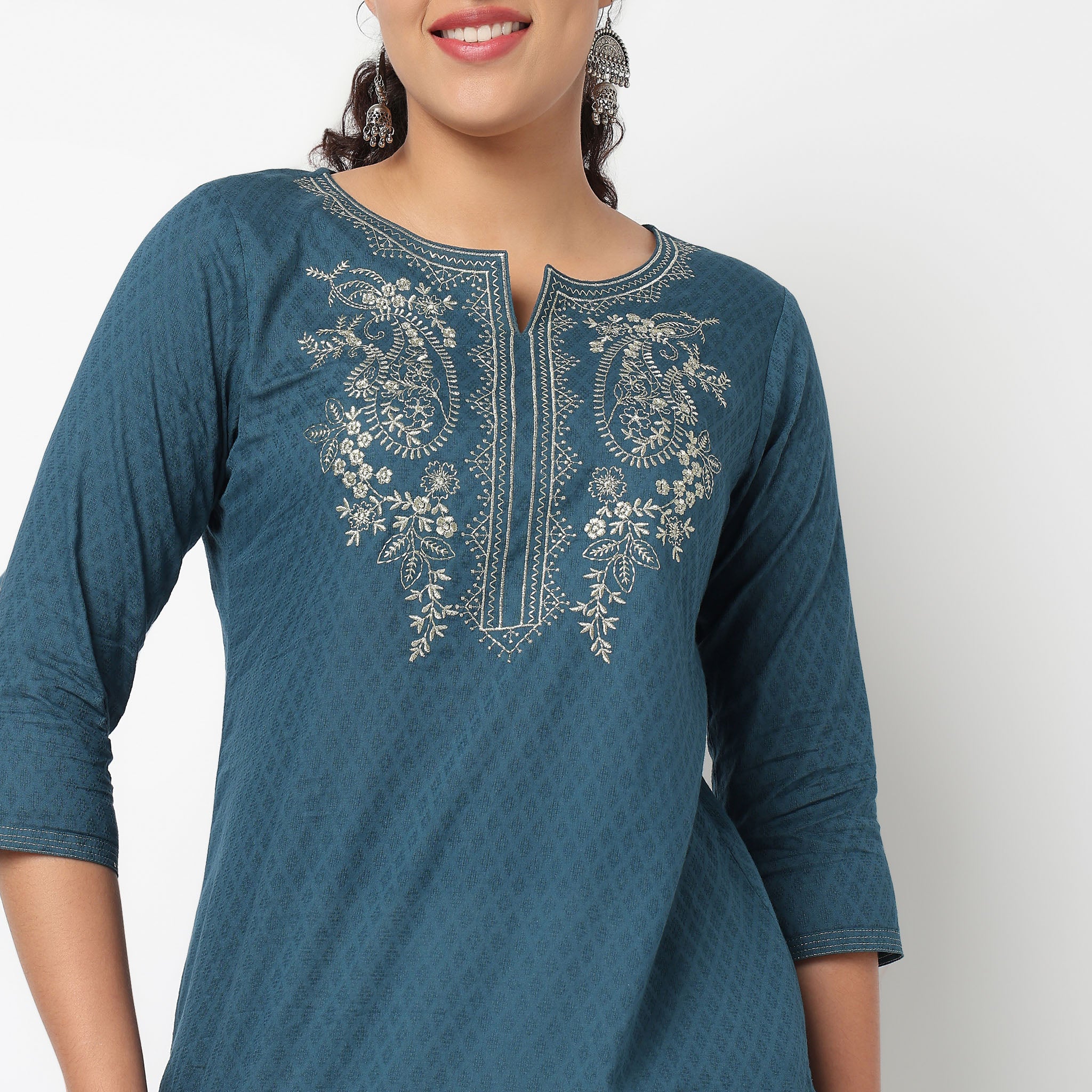 Embroidered Yoke Kurta - Image 4