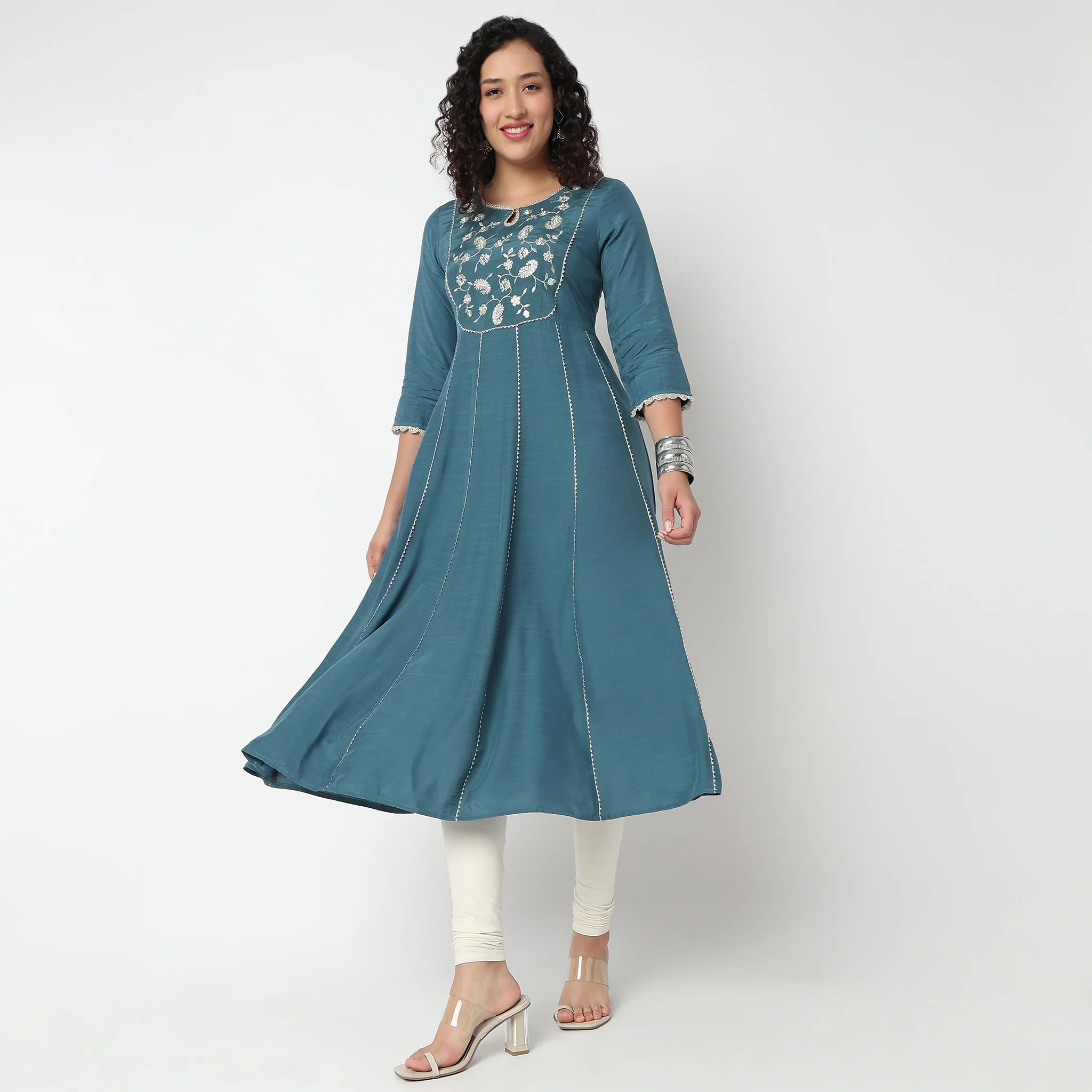 Embroidered Yoke Kurta