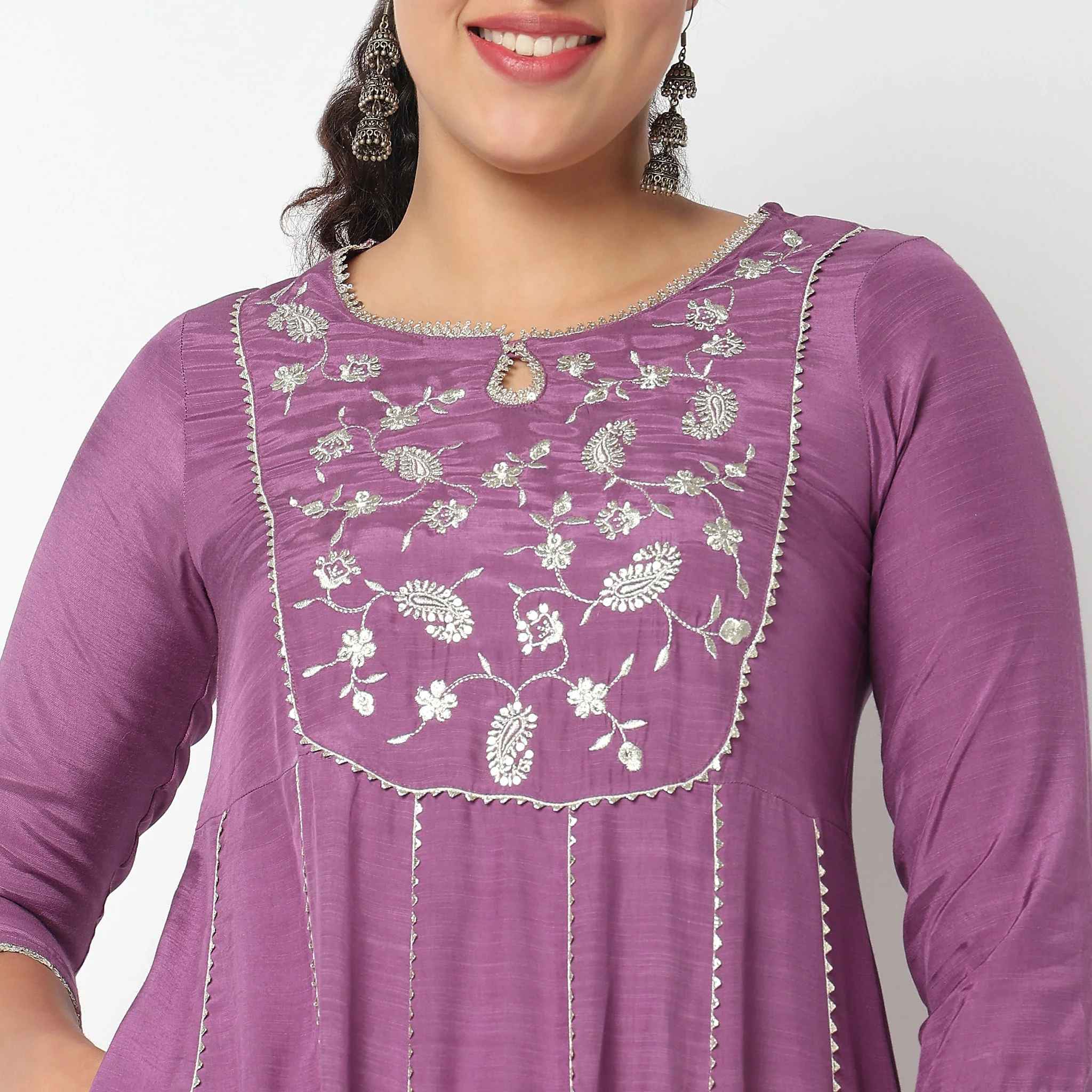 Embroidered Yoke Kurta - Image 4