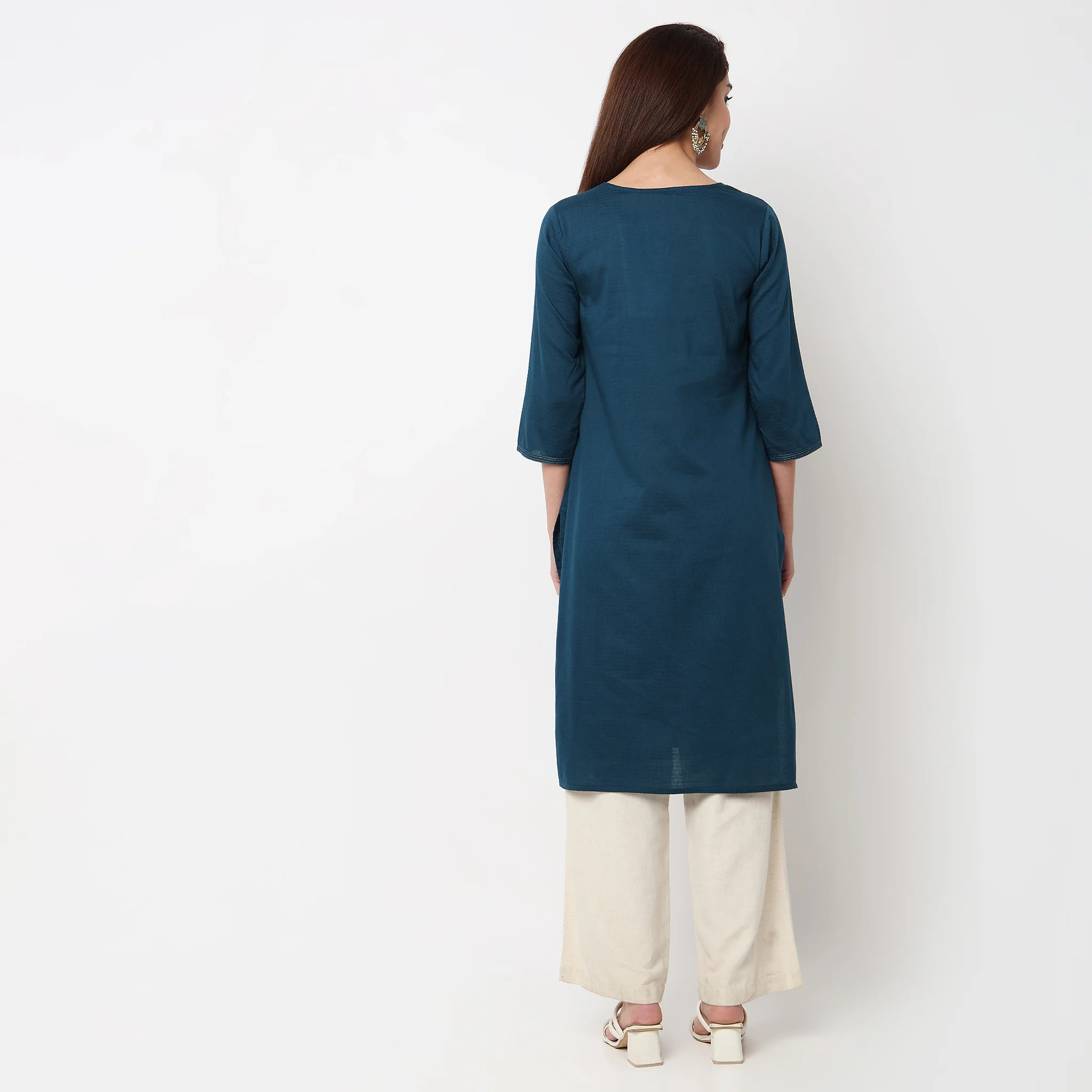 Embroidered Yoke Long Kurta - Image 3