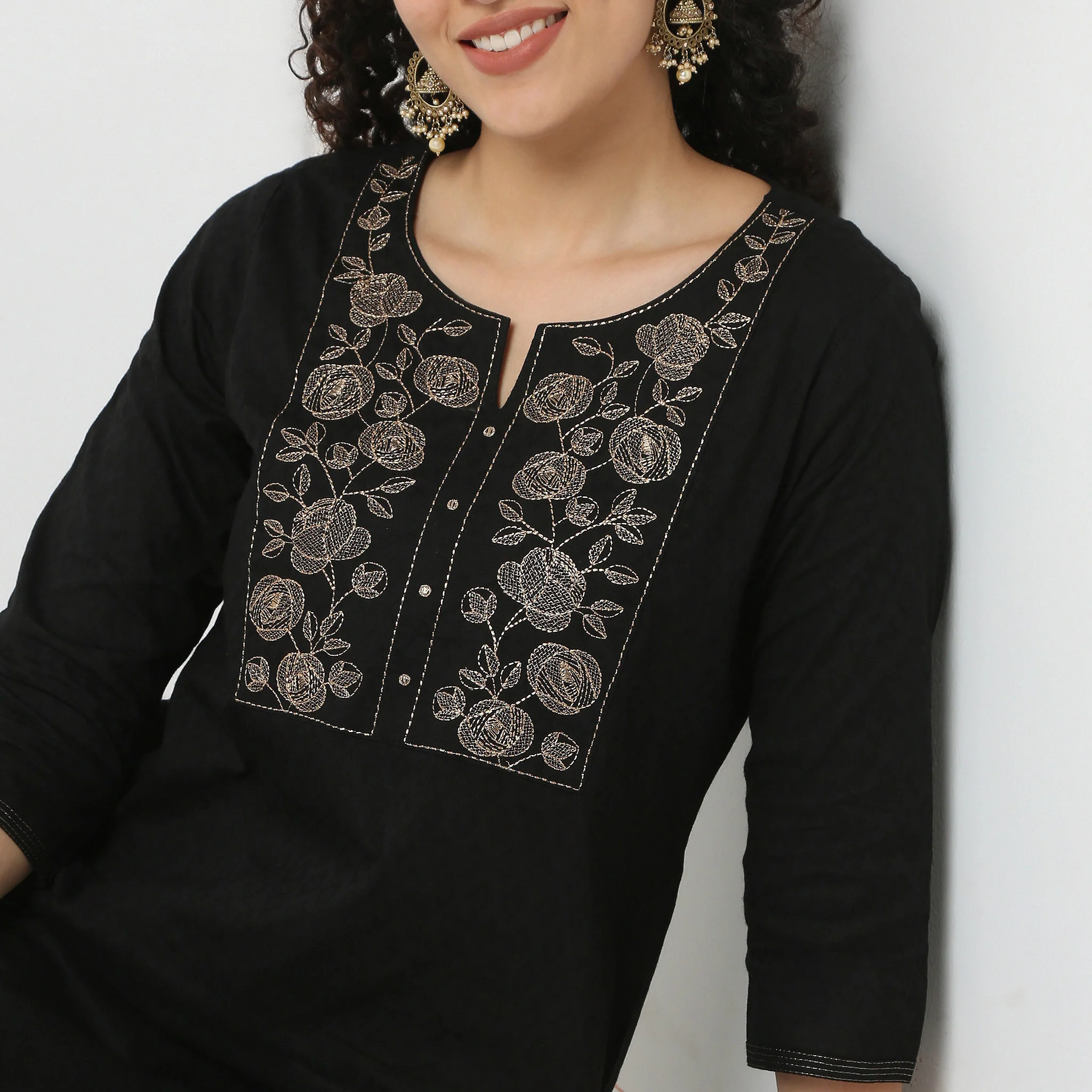 Emebroidered Yoke Kurta-Dobby - Image 4
