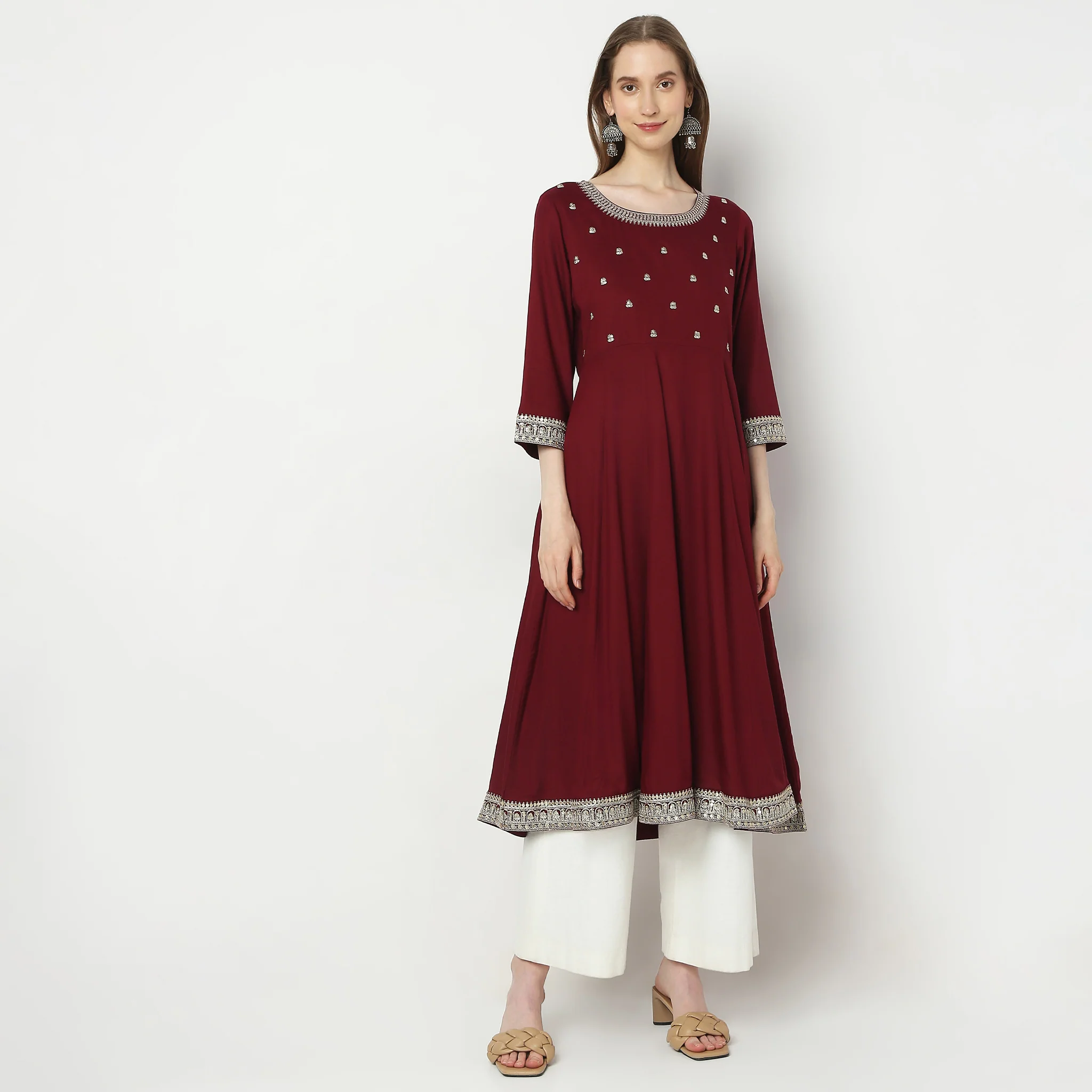 Flare Fit Embellished Kurta - Image 2