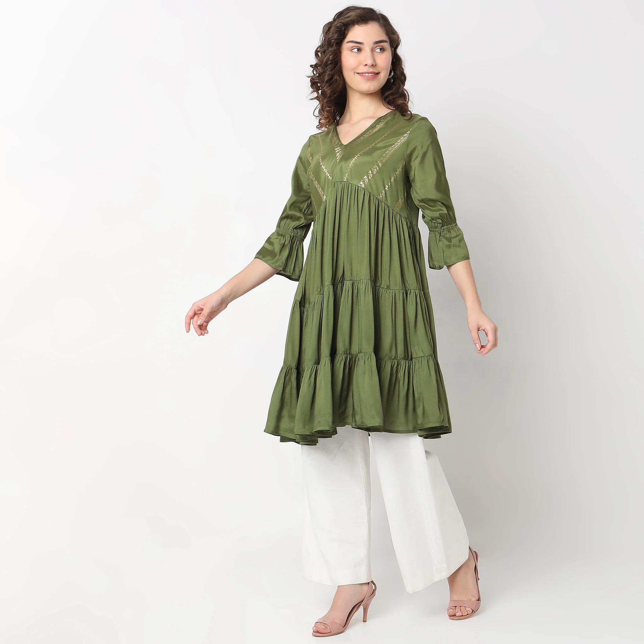 Flare Fit Embellished Kurta - Image 5