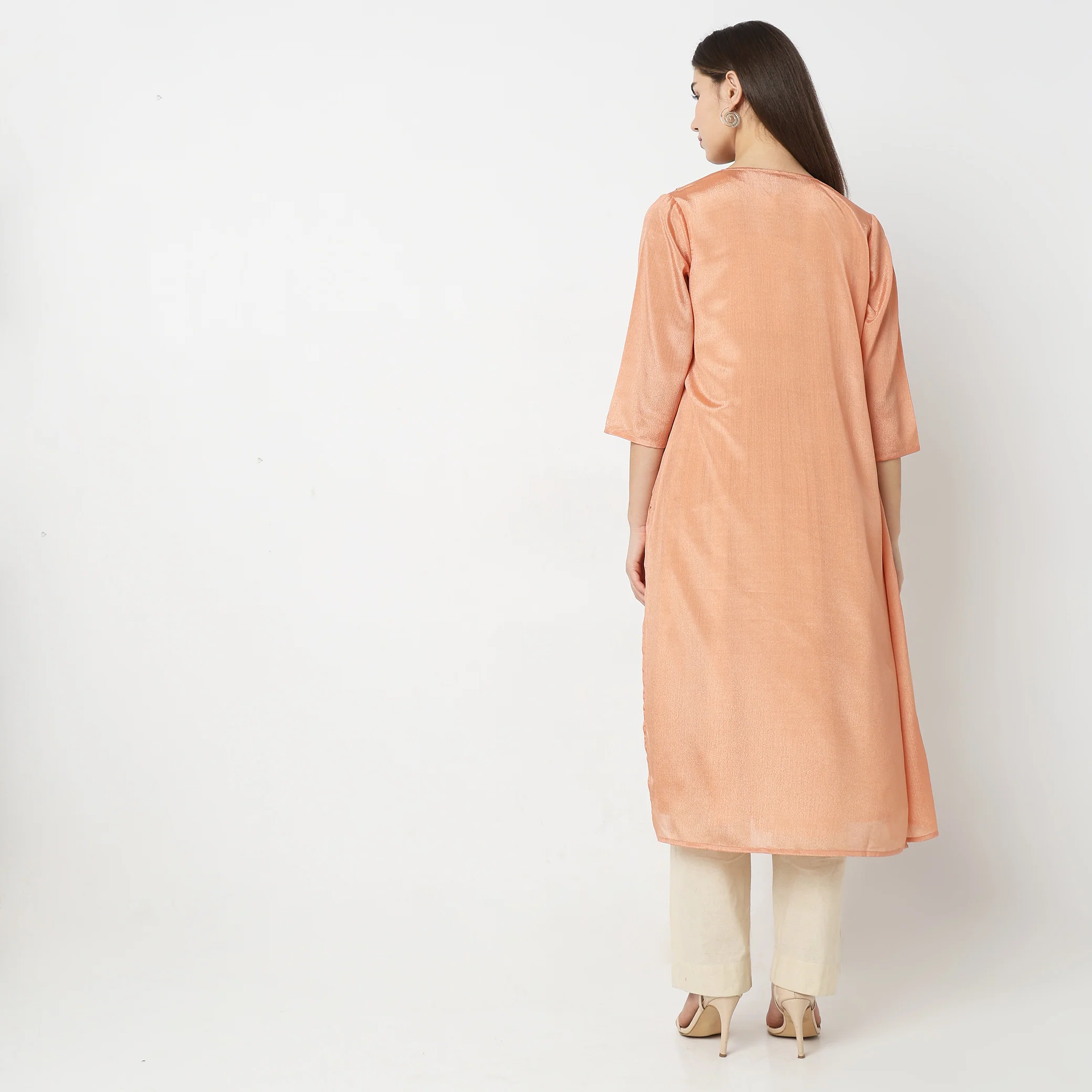 Flare Fit Embellished Kurta - Image 3