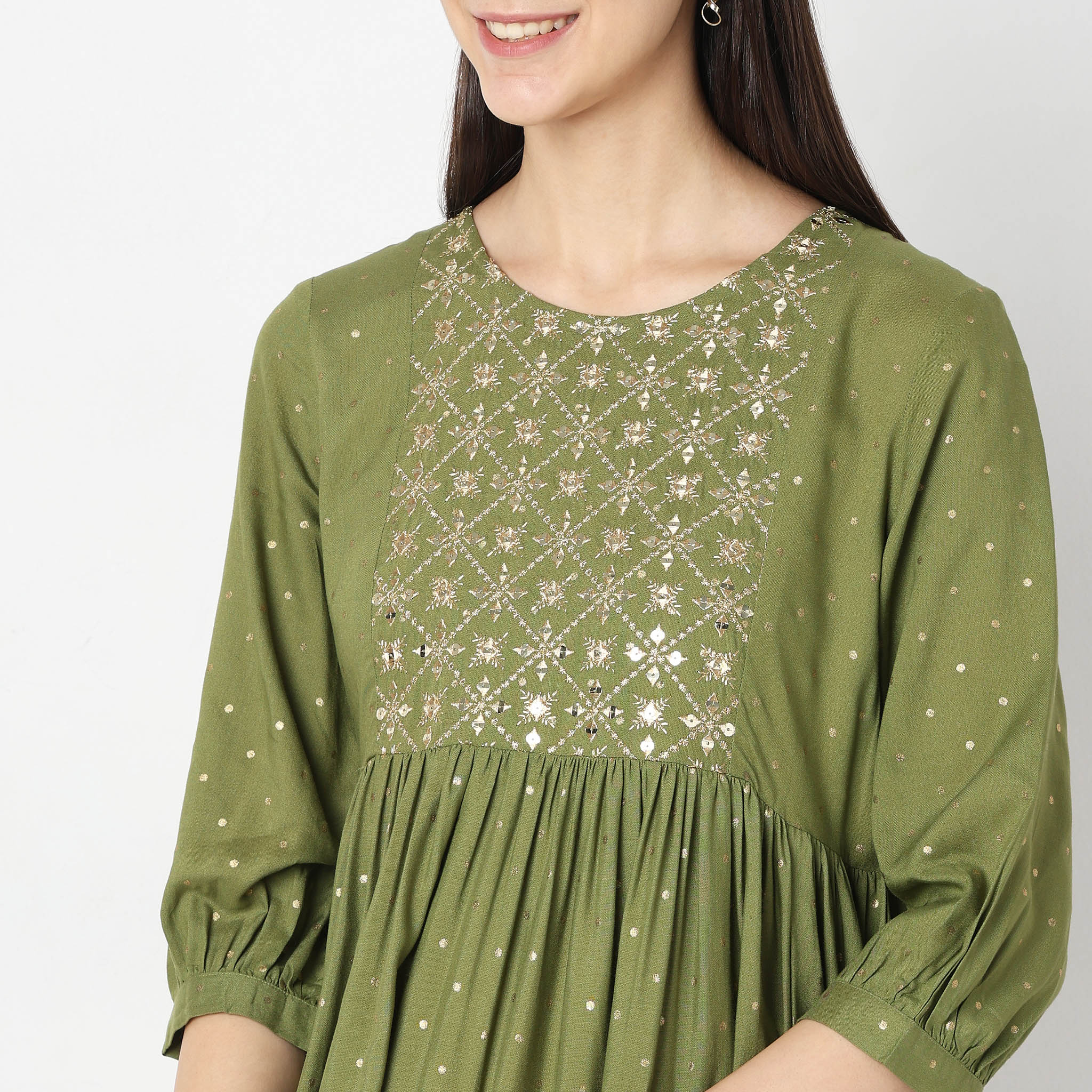 Flare Fit Embellished Kurta - Image 3